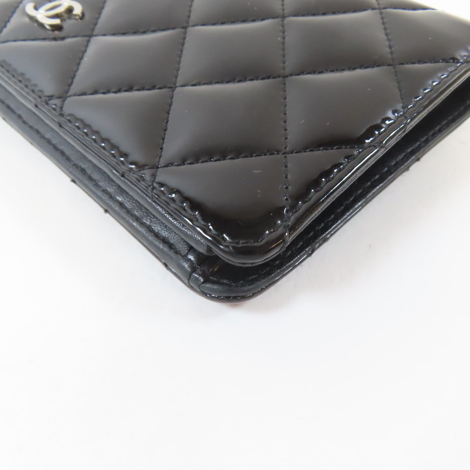 CHANEL 菱格漆皮皮革Long Wallet銀扣長錢包黑色