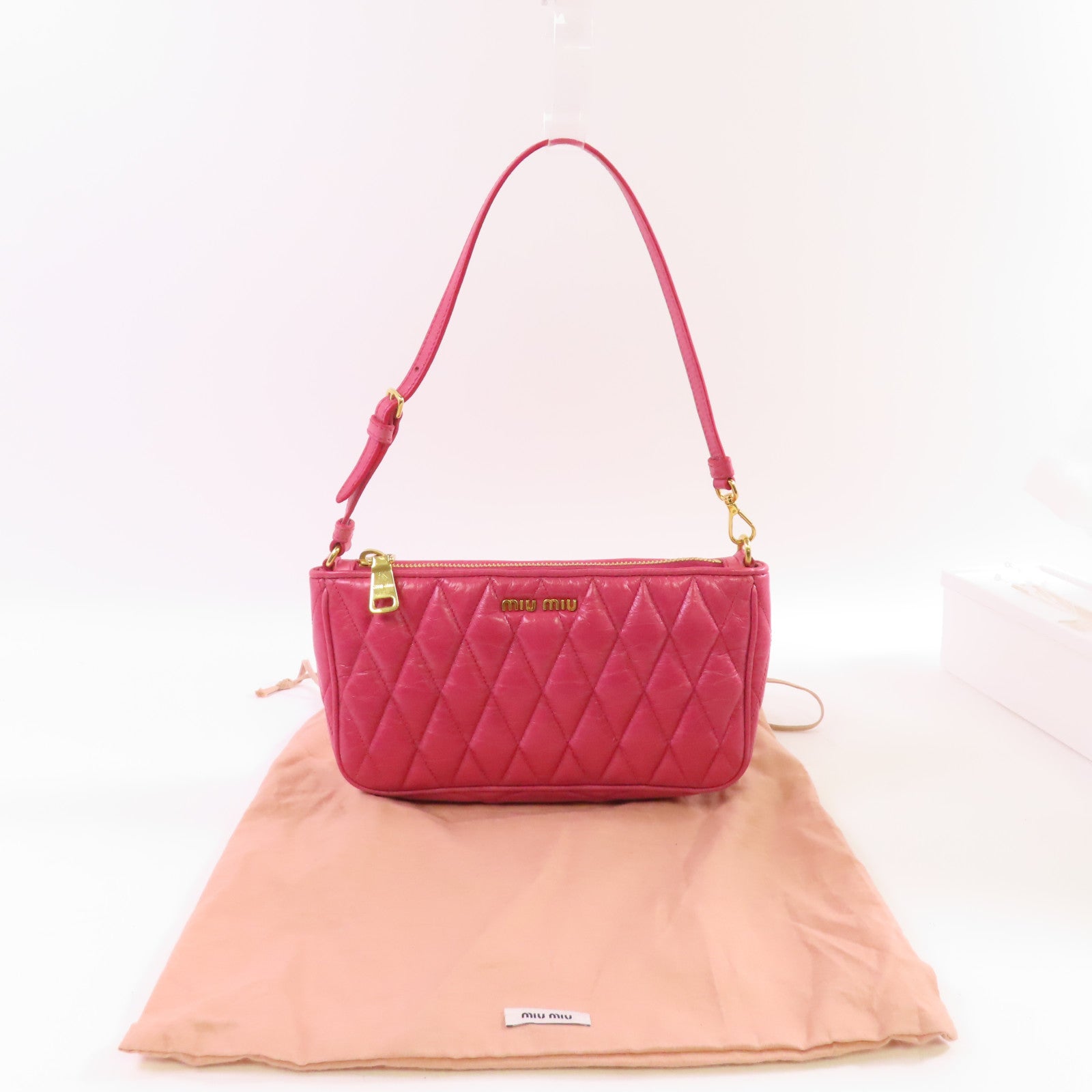 Miu Miu 牛皮皮革Hand Bag金扣手挽袋