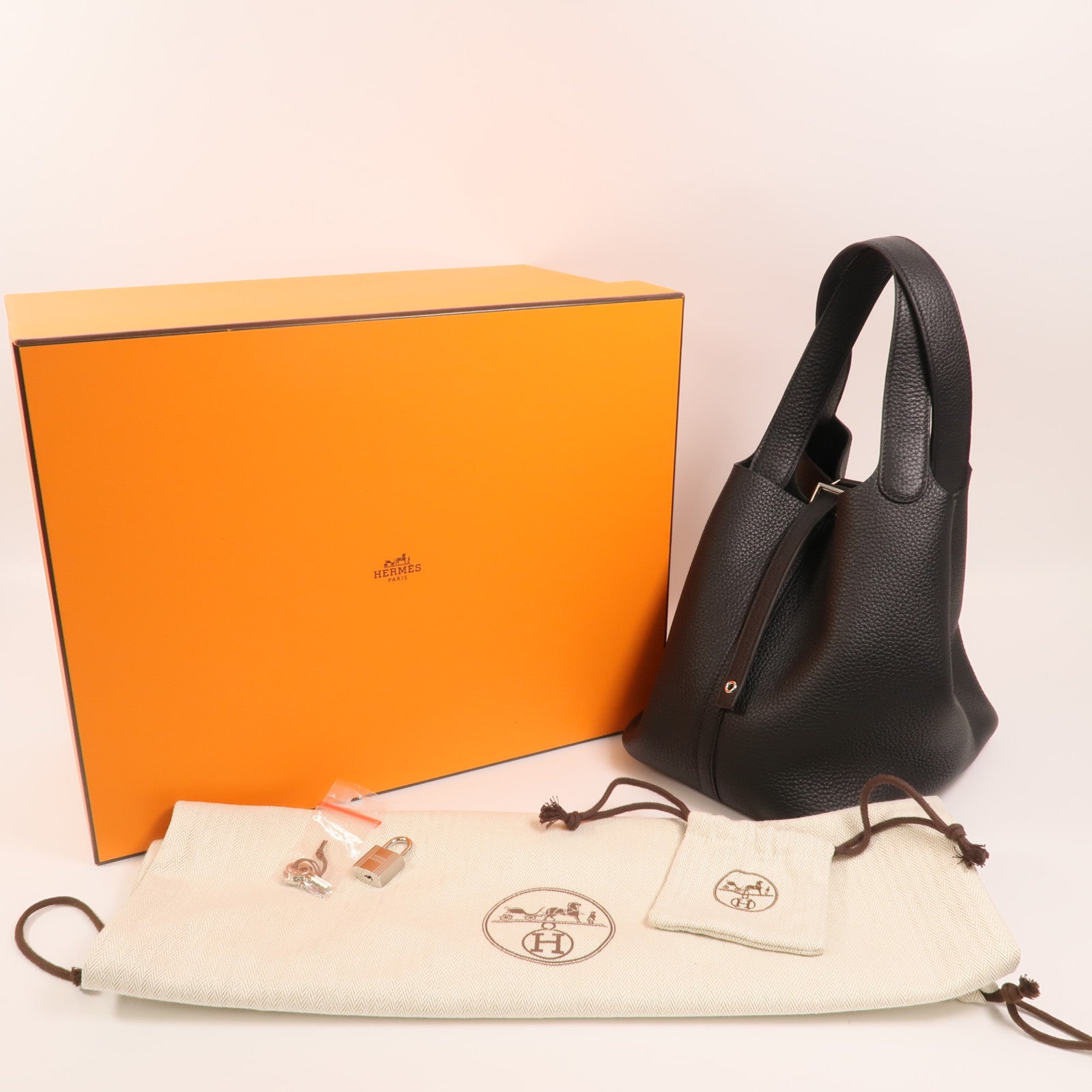 HERMES Clemence皮革Picotin MM銀扣手挽袋Noir