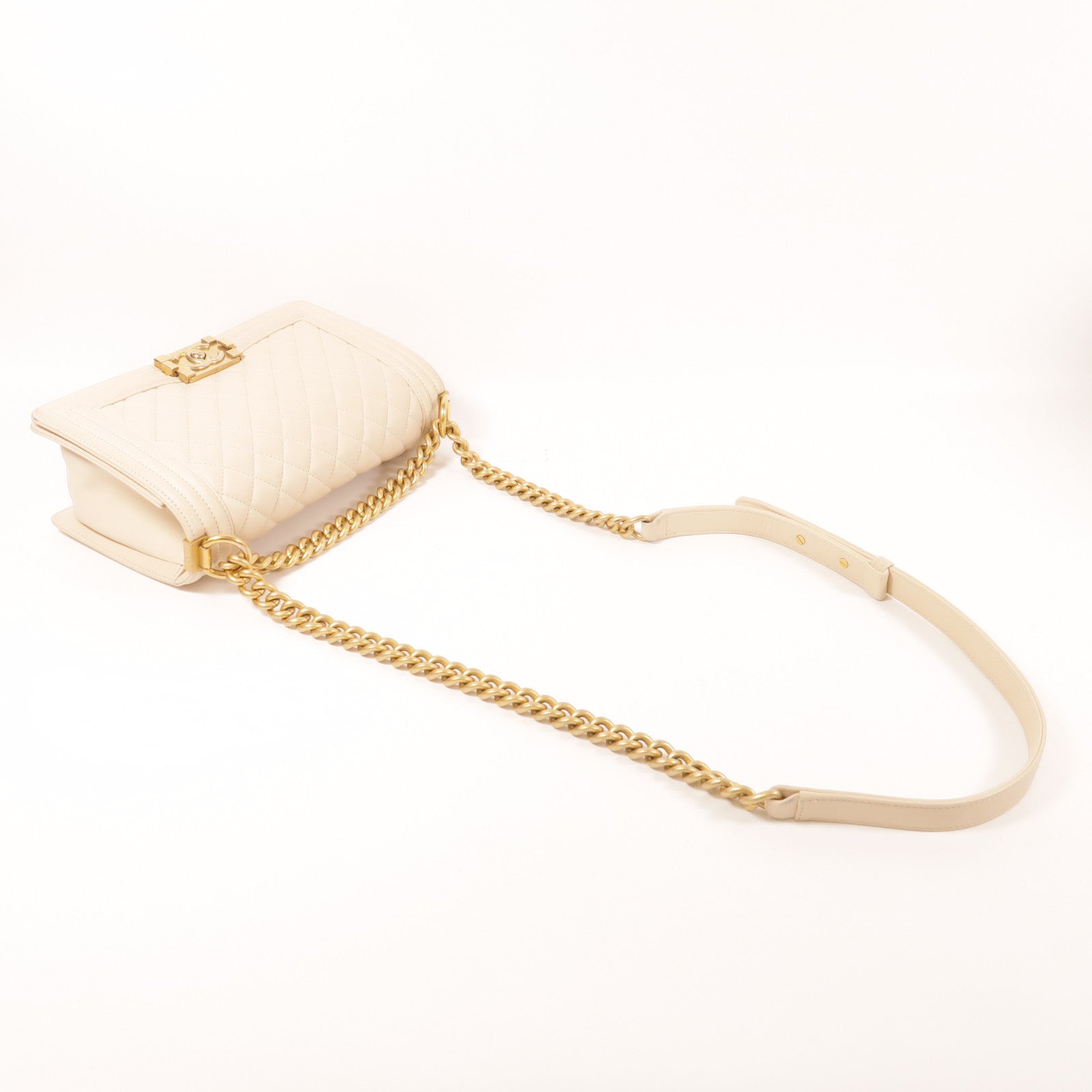 CHANEL 牛皮皮革Boy 25金扣鏈帶肩背袋