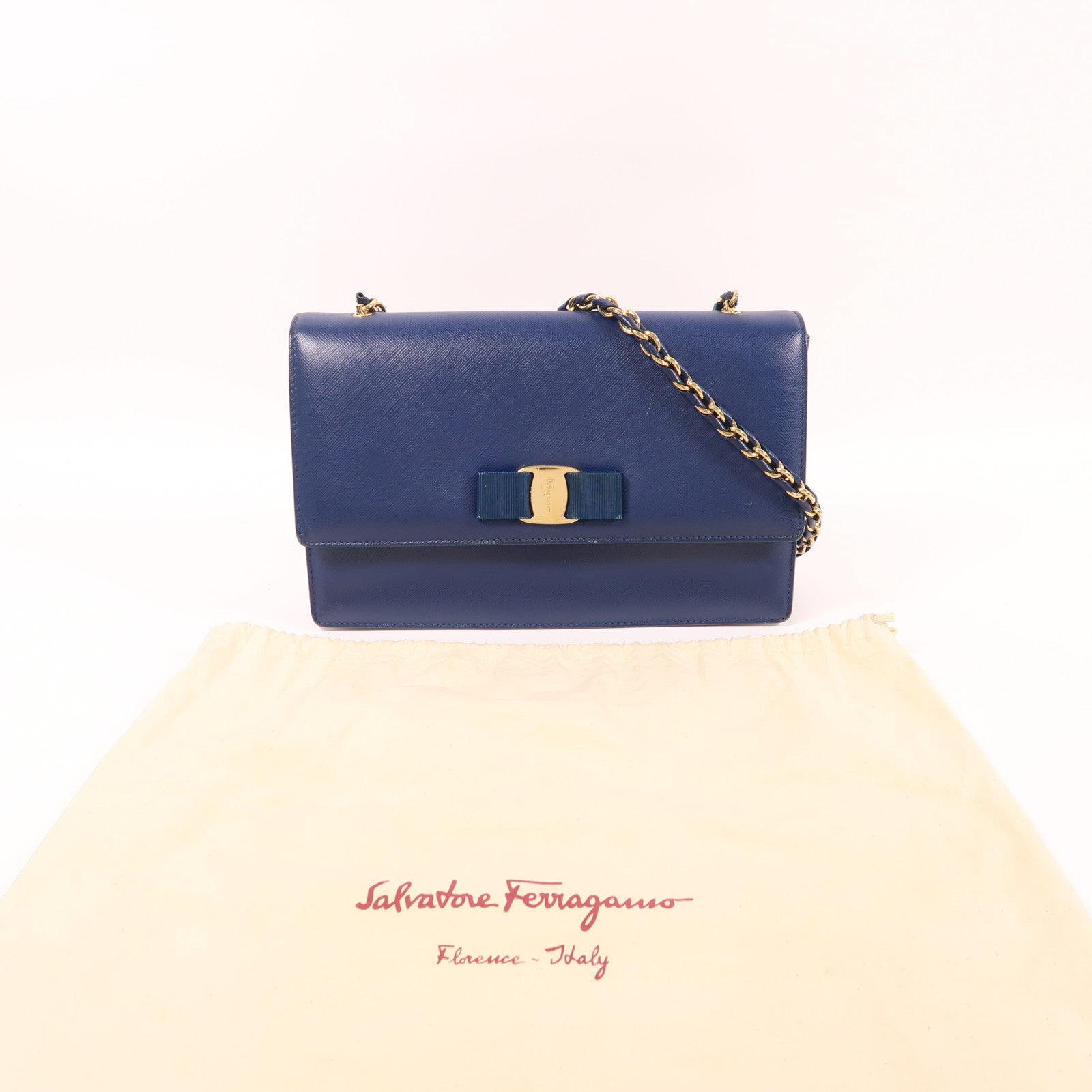 Salvatore Ferragamo 牛皮皮革Chain Shoulder金扣鏈帶肩背袋