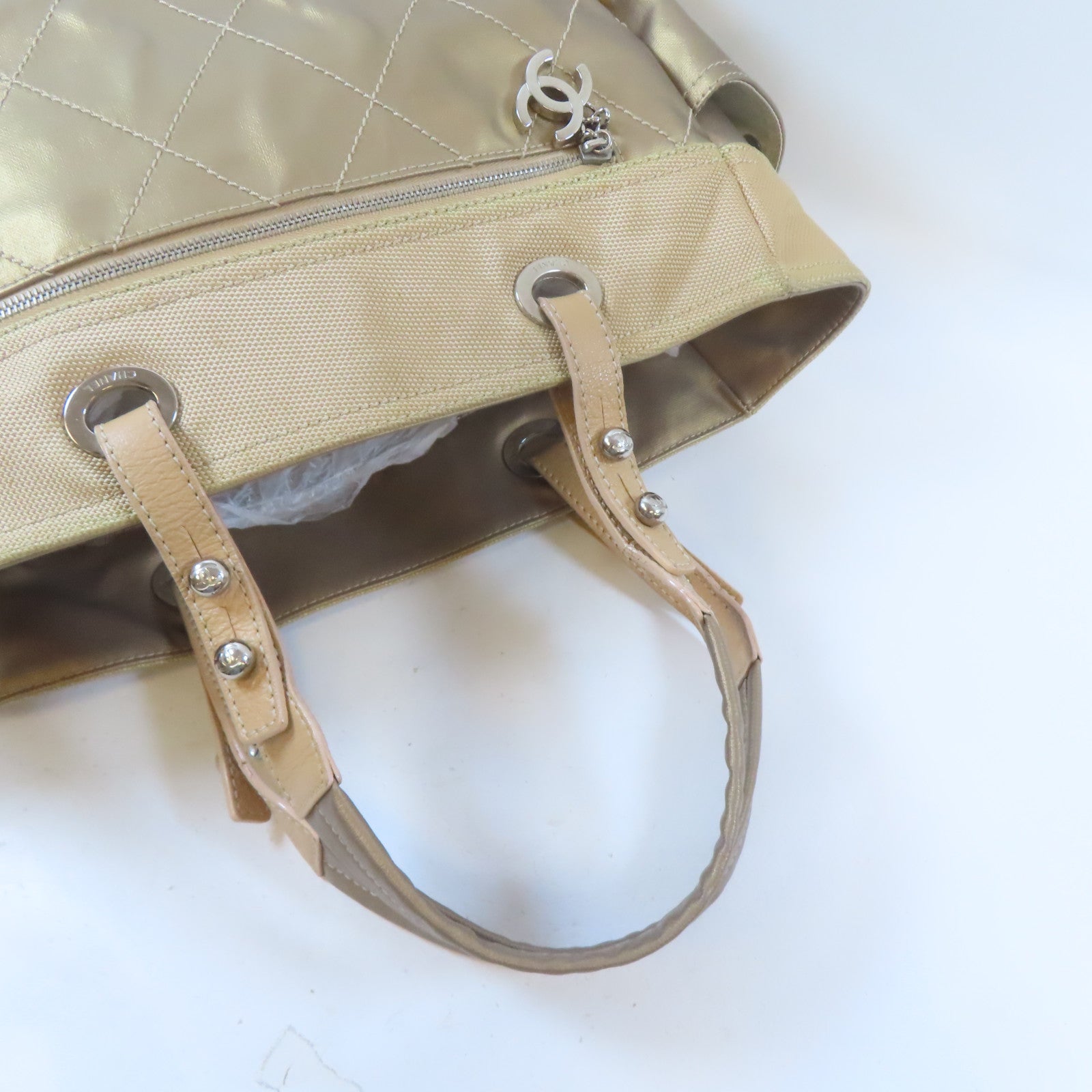 CHANEL 塗層帆布Tote Bag銀扣肩背袋金色