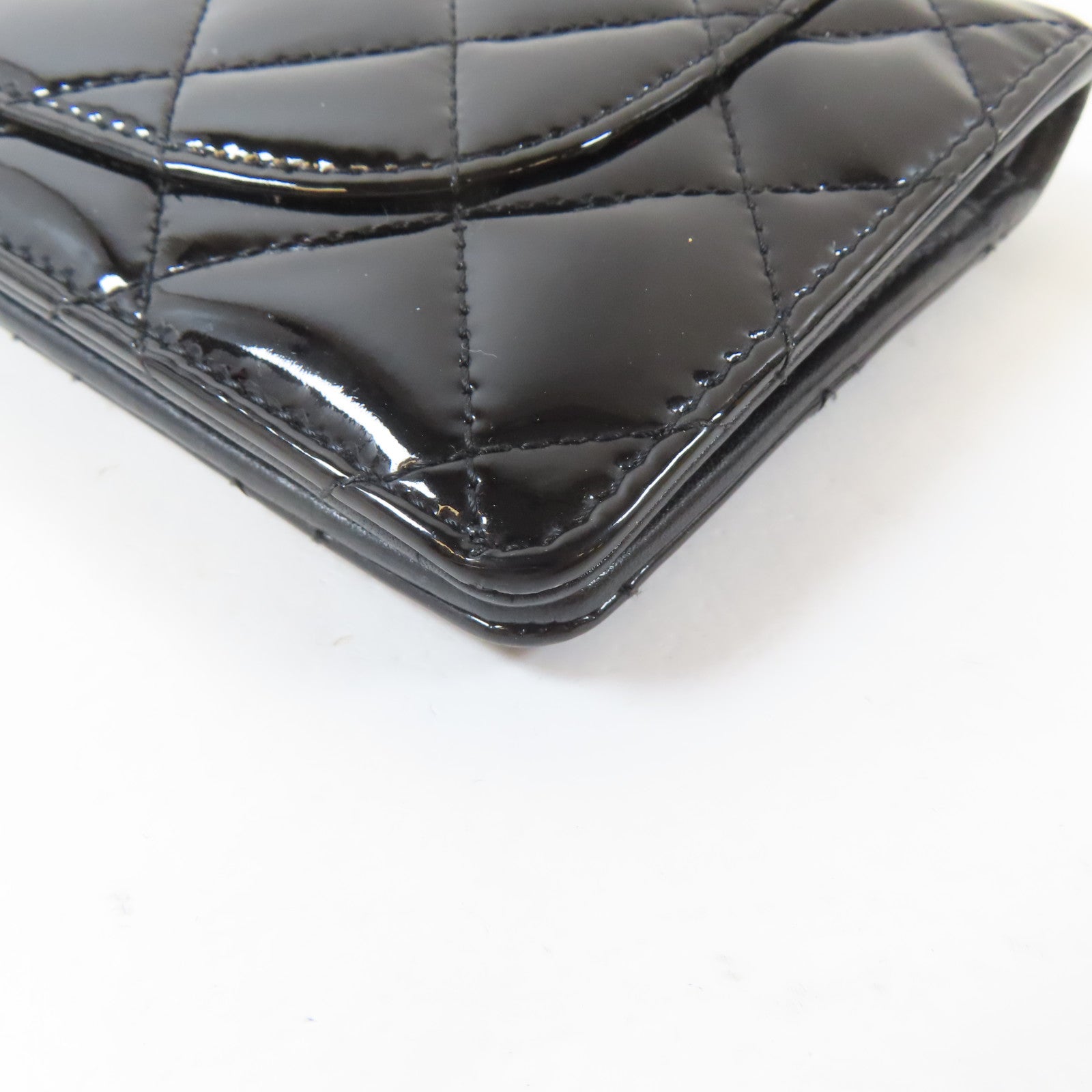 CHANEL 菱格漆皮皮革Long Wallet銀扣長錢包黑色