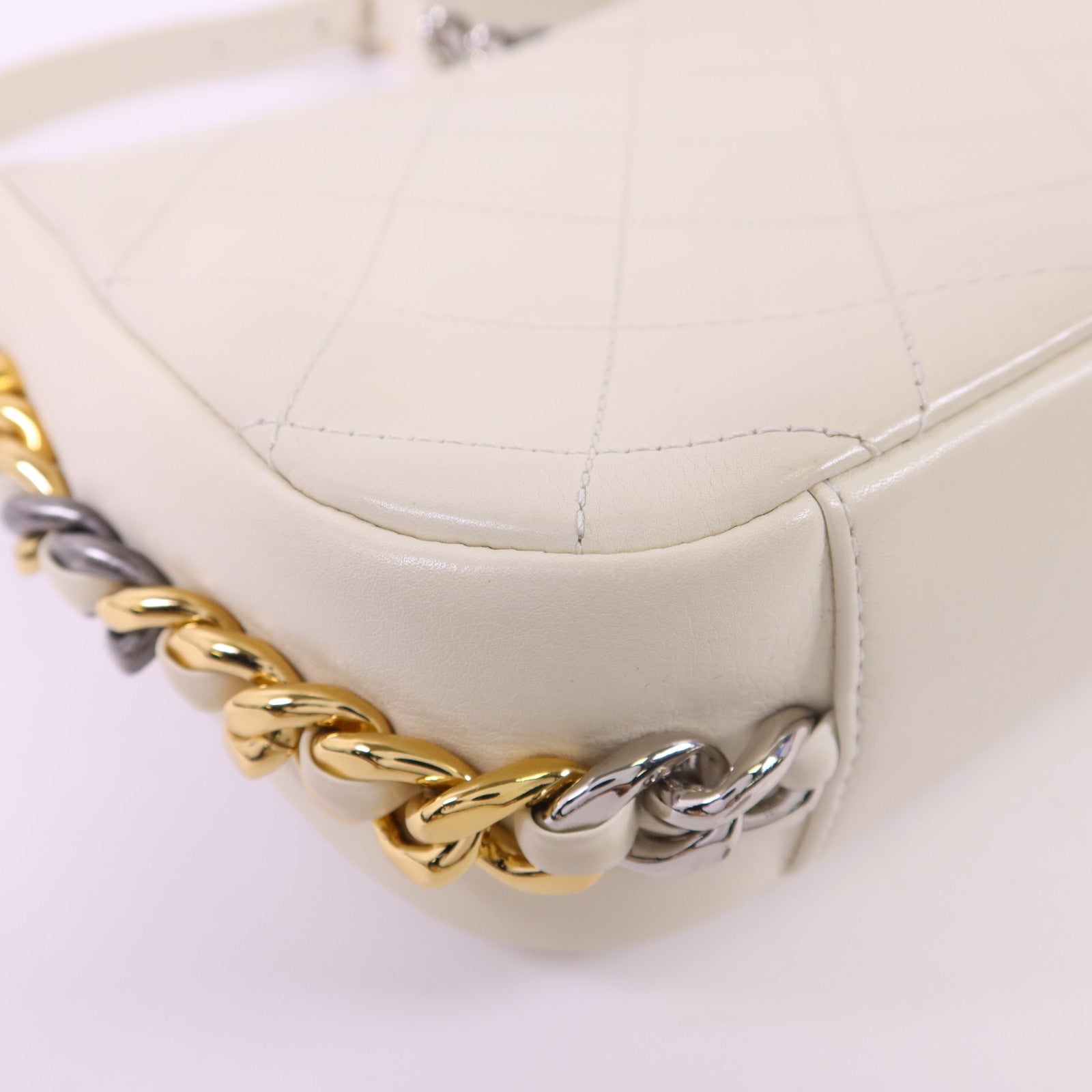 CHANEL 牛皮皮革Chain Shoulder銀扣鏈帶肩背袋