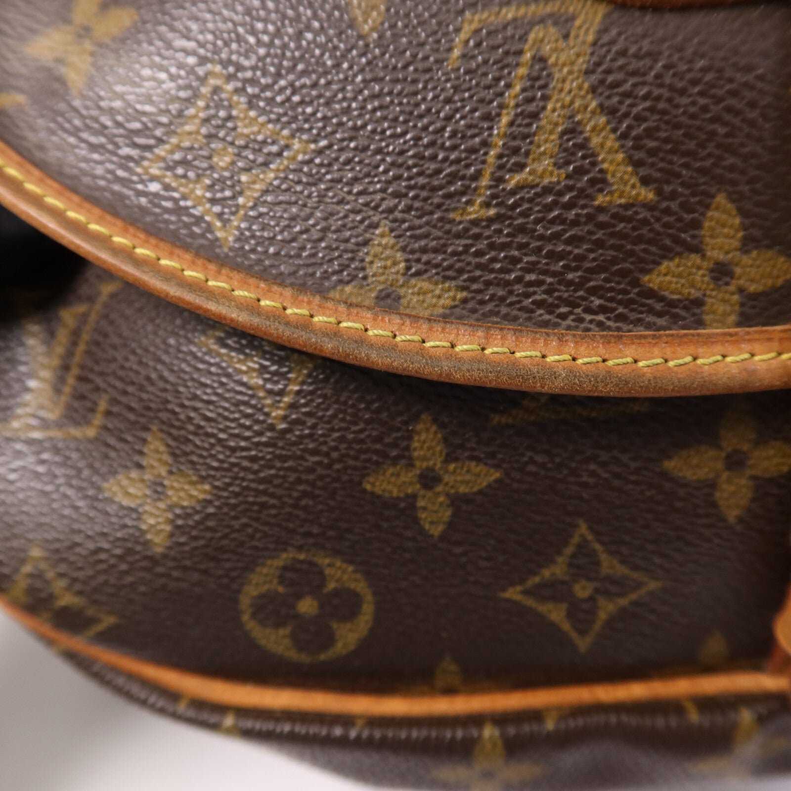 LOUIS VUITTON 【激減優惠】Monogram Saumur 30金扣肩背袋