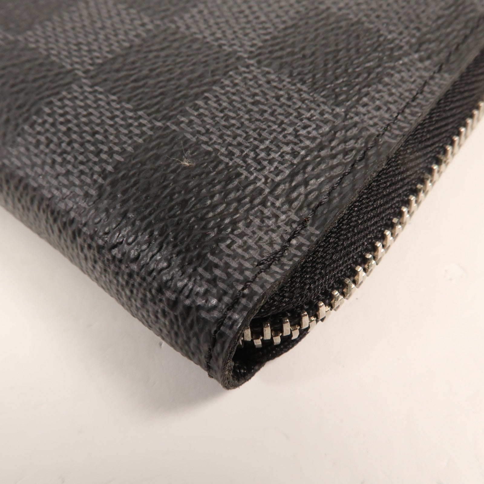 LOUIS VUITTON Damier Graphite Zippy Wallet銀扣長錢包