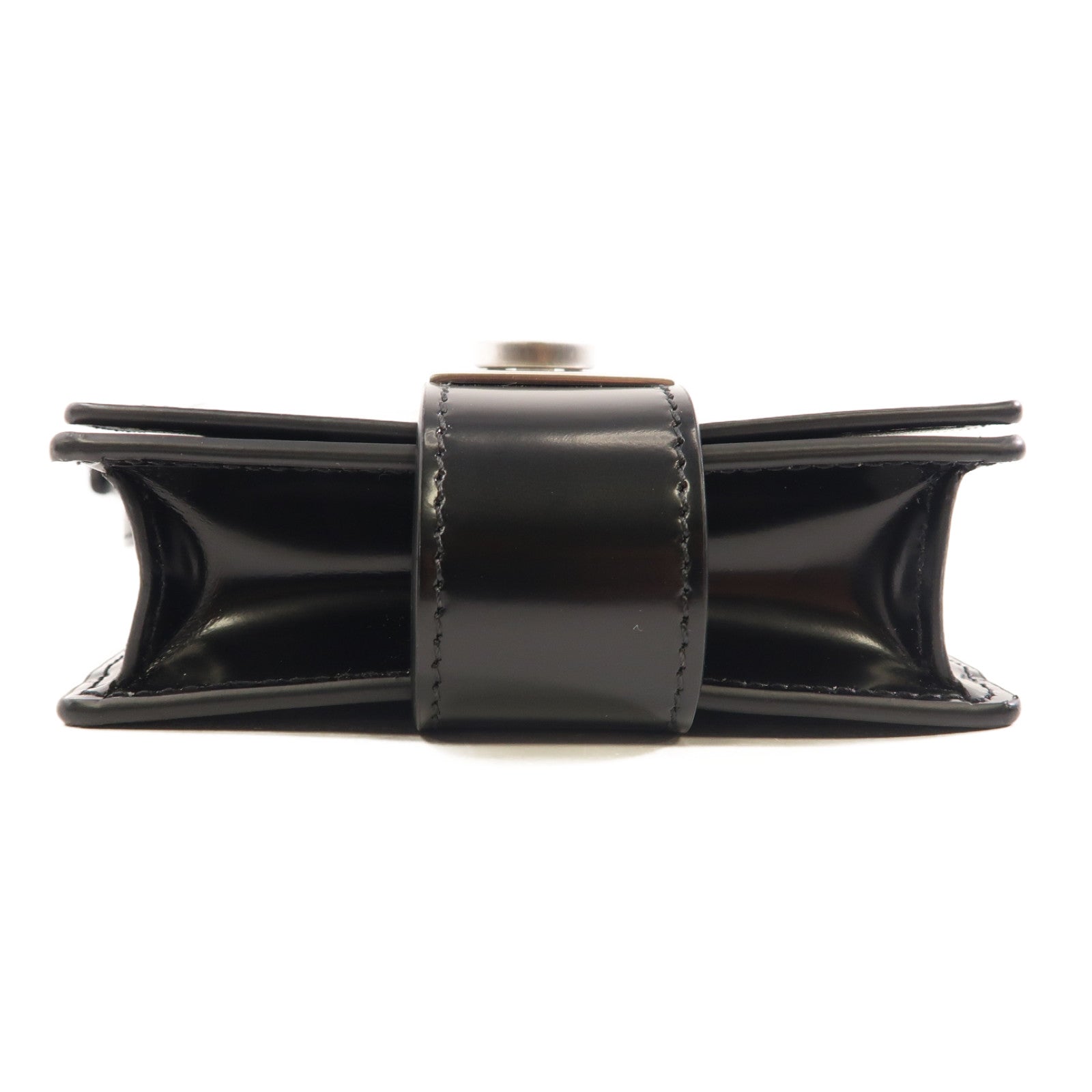 Salvatore Ferragamo 皮革Shoulder Bag銀扣肩背袋黑色
