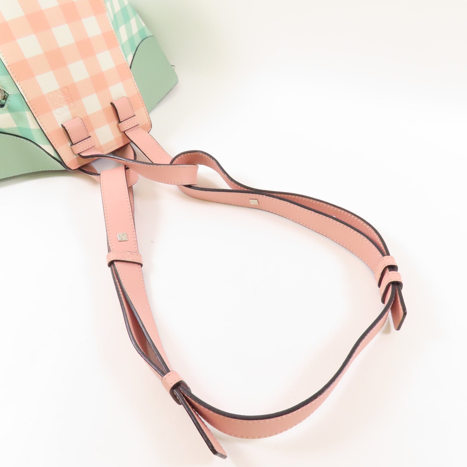 LOEWE 牛皮皮革Hammock銀扣手挽肩背兩用袋