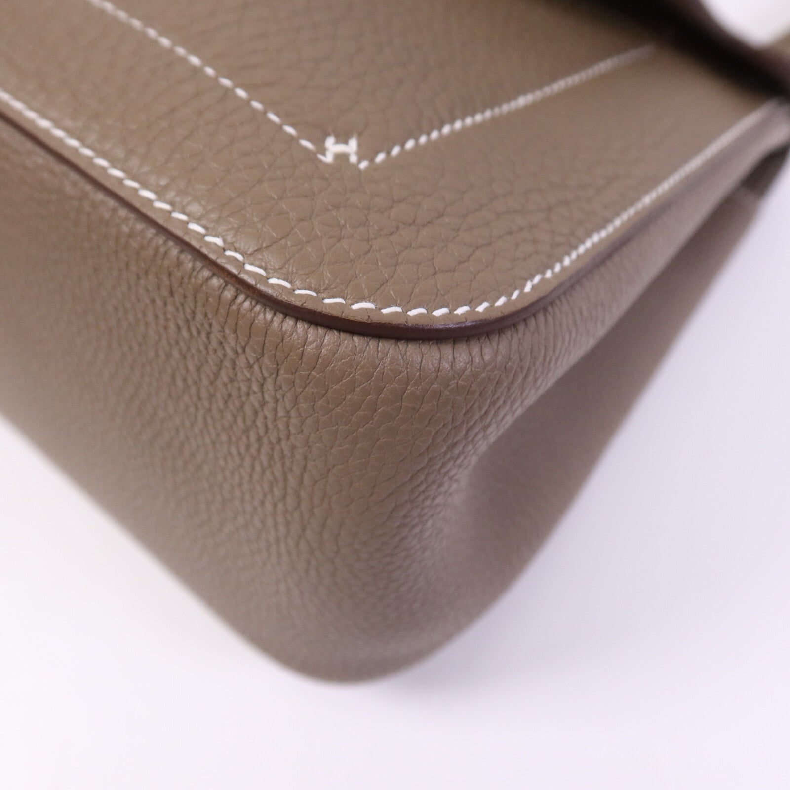 HERMES Togo皮革Mali-Selle PM Messenger Bag銀扣肩背袋Etoupe