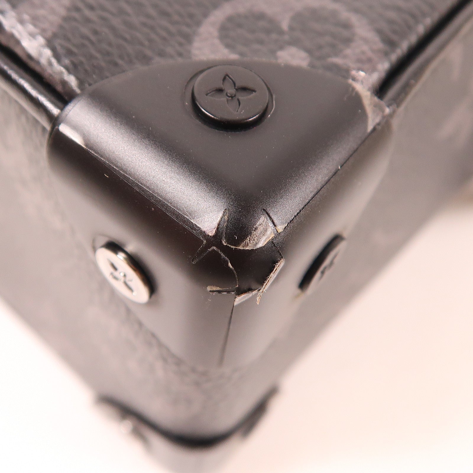 LOUIS VUITTON Monogram Eclipse Mini Soft Trunk肩背袋