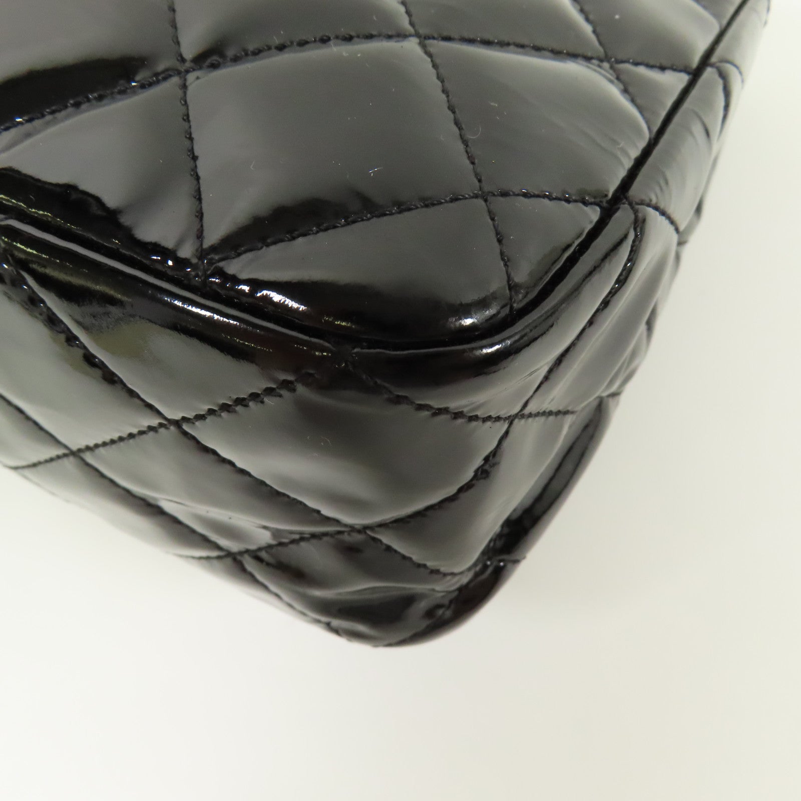 CHANEL 漆皮皮革Large Classic銀扣鏈帶肩背袋