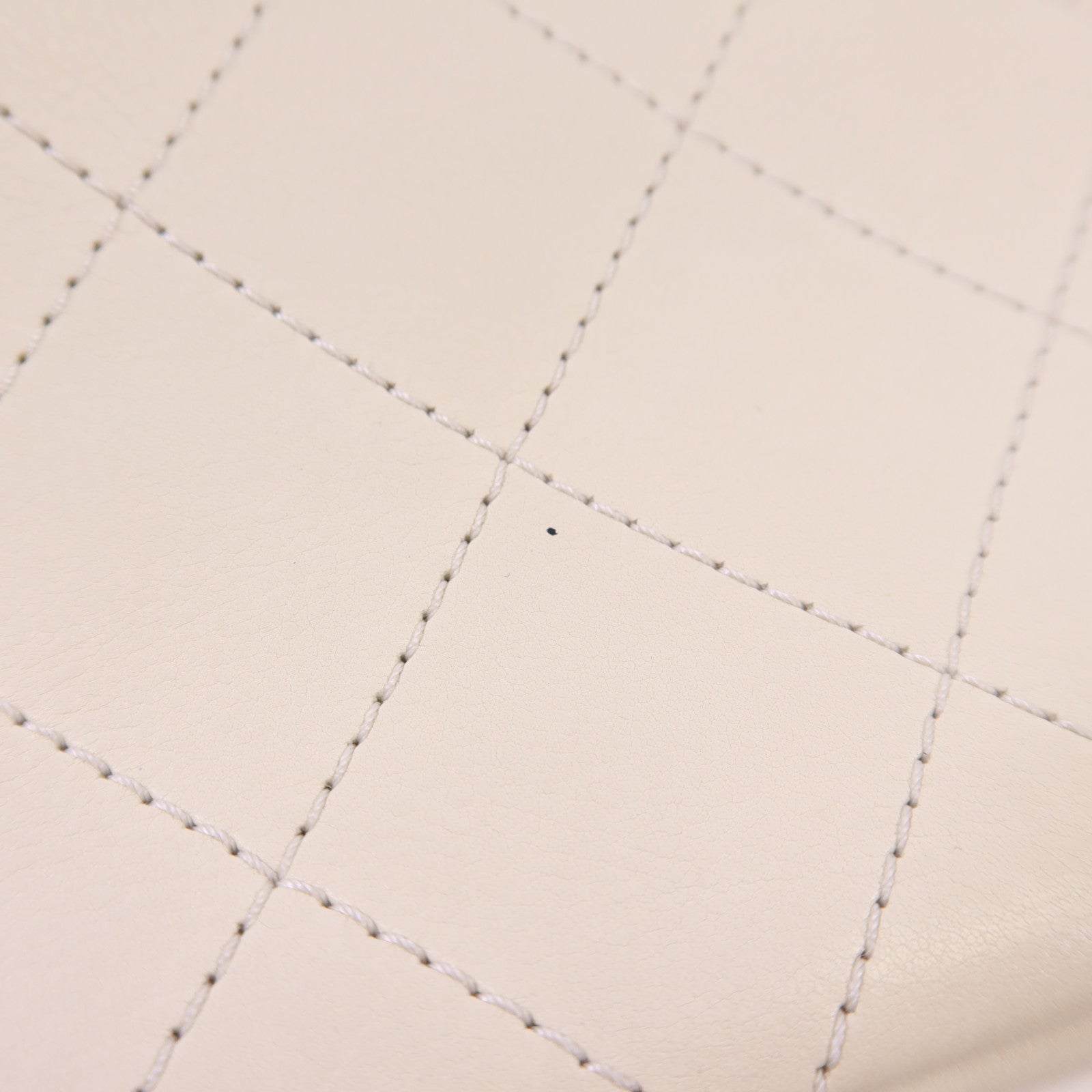 CHANEL 牛皮皮革Chain Shoulder銀扣鏈帶肩背袋