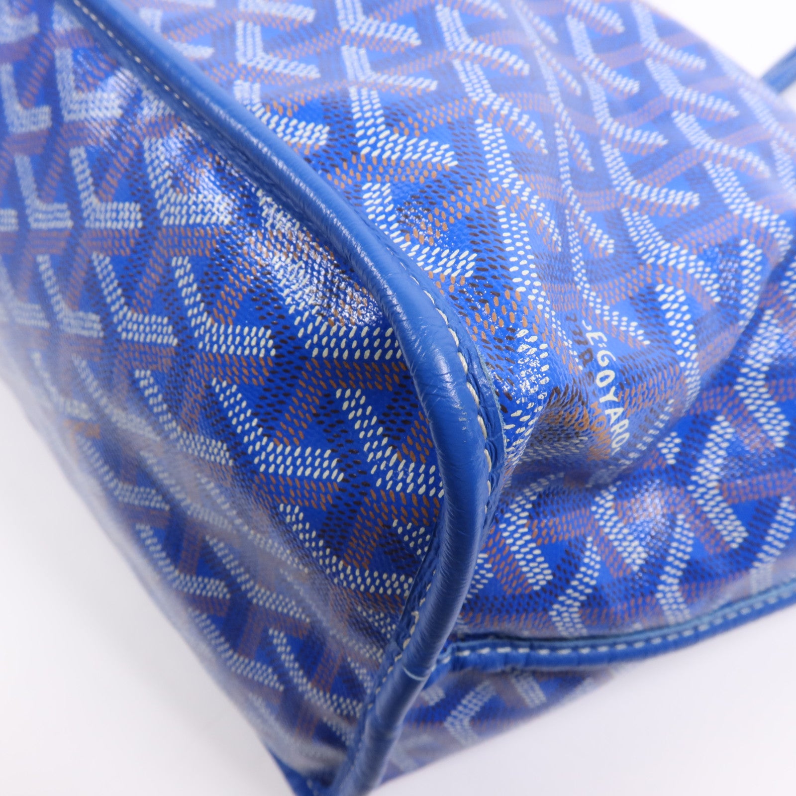 GOYARD 【激減優惠】塗層帆布Anjou PM Bag銀扣肩背袋