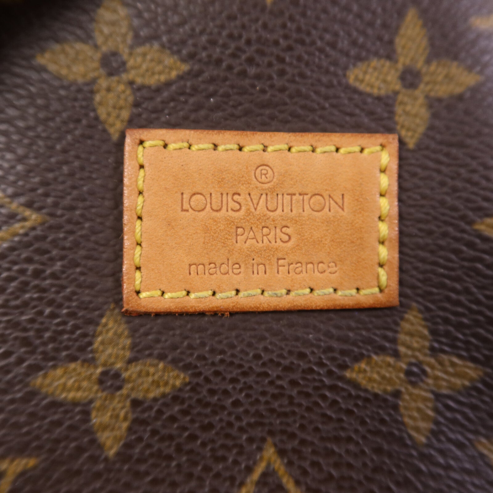 LOUIS VUITTON 【激減優惠】Monogram Saumur 30金扣肩背袋