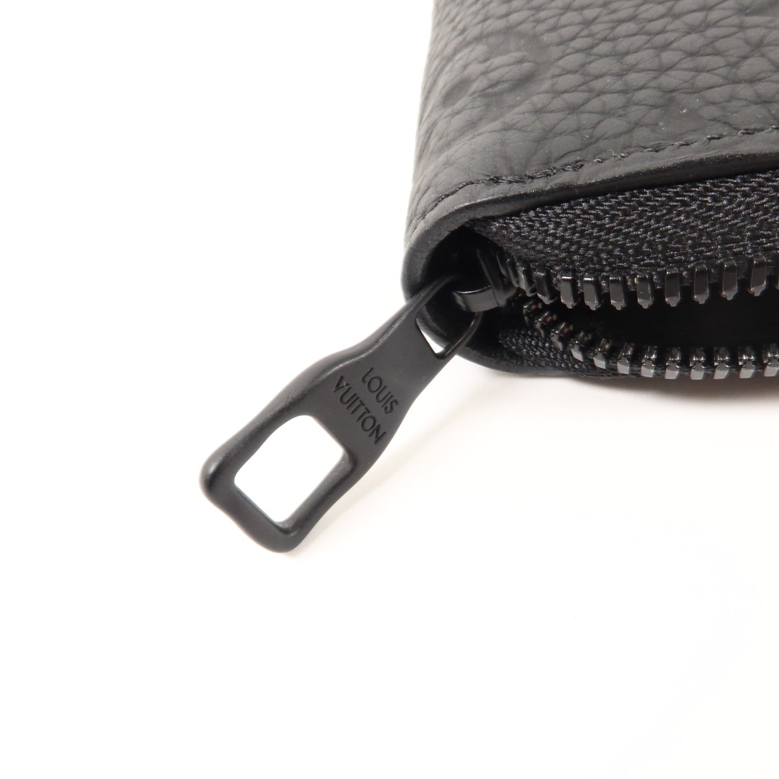 LOUIS VUITTON Monogram Taurillon Zippy Vertical Wallet長錢包