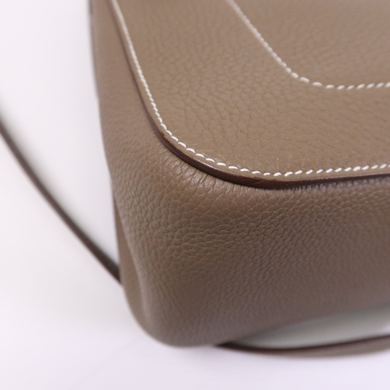 HERMES Togo皮革Mali-Selle PM Messenger Bag銀扣肩背袋Etoupe