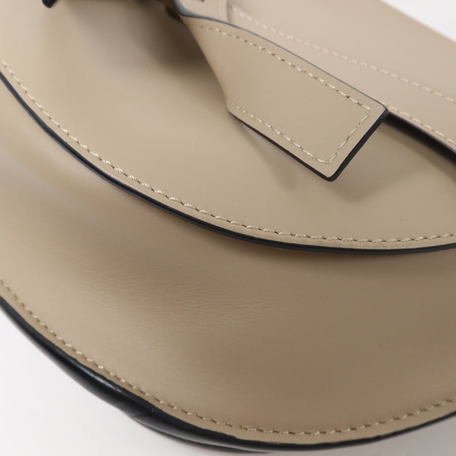 LOEWE 牛皮皮革Gate Small肩背袋