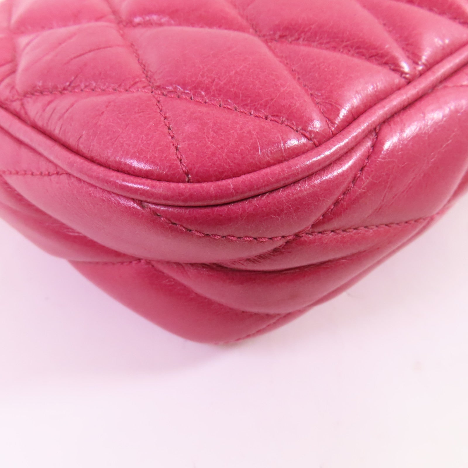 Miu Miu 牛皮皮革Hand Bag金扣手挽袋