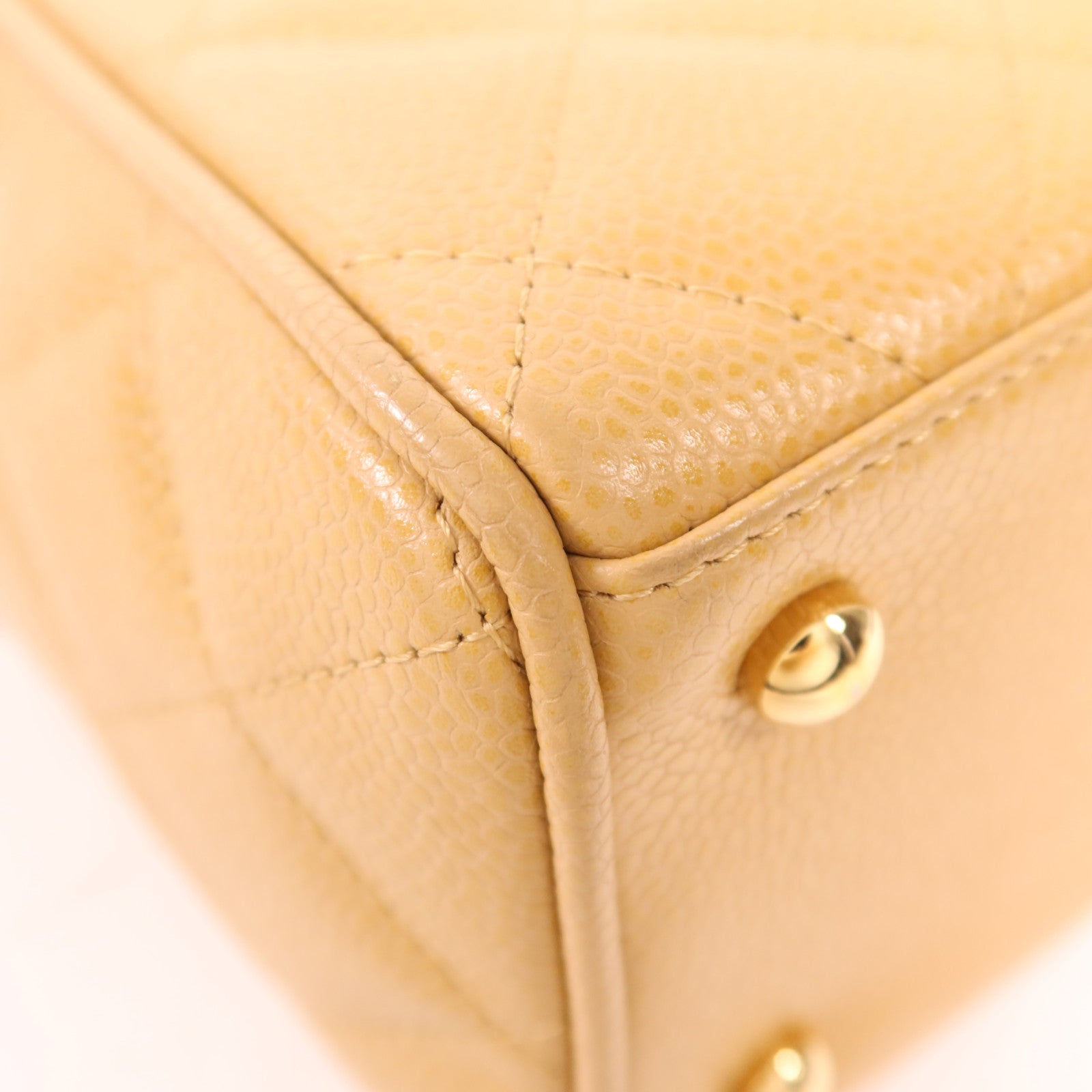 CHANEL 牛皮皮革Hand Bag金扣手挽袋