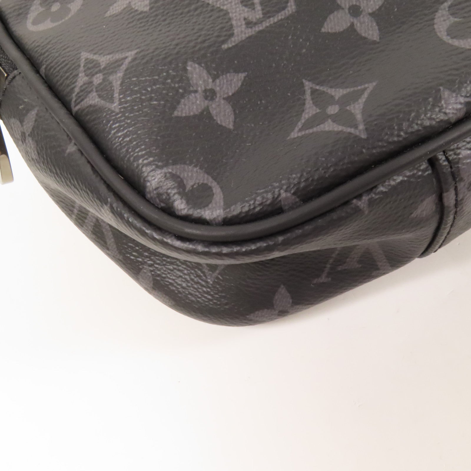 LOUIS VUITTON Monogram Eclipse Bum Bag銀扣手挽肩背兩用袋