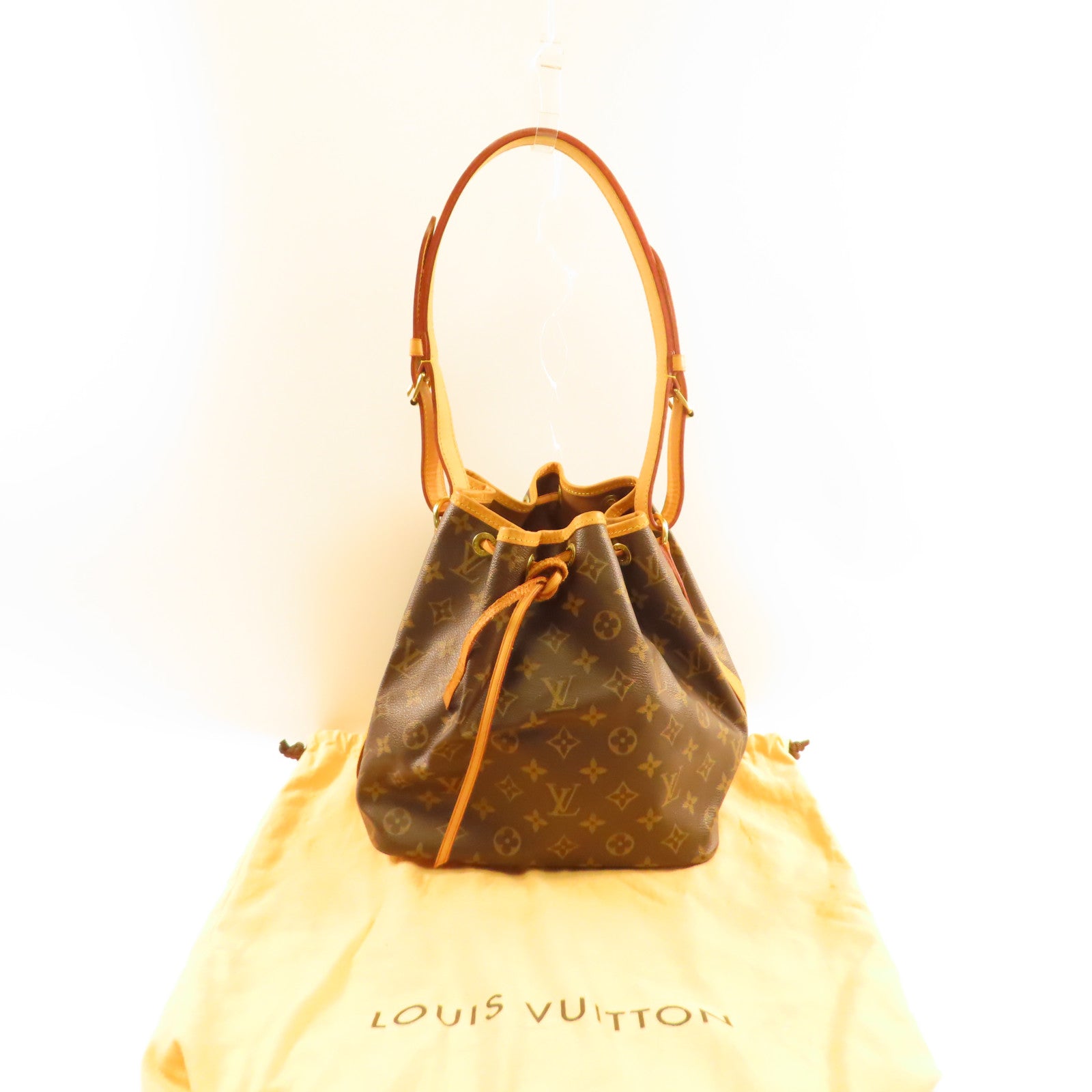 LOUIS VUITTON Monogram Petit Noe金扣肩背袋啡色