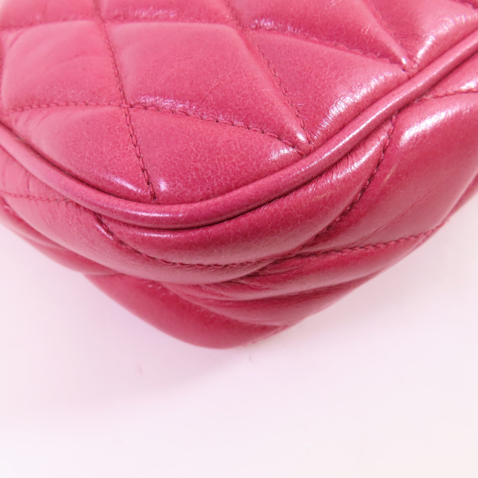 Miu Miu 牛皮皮革Hand Bag金扣手挽袋