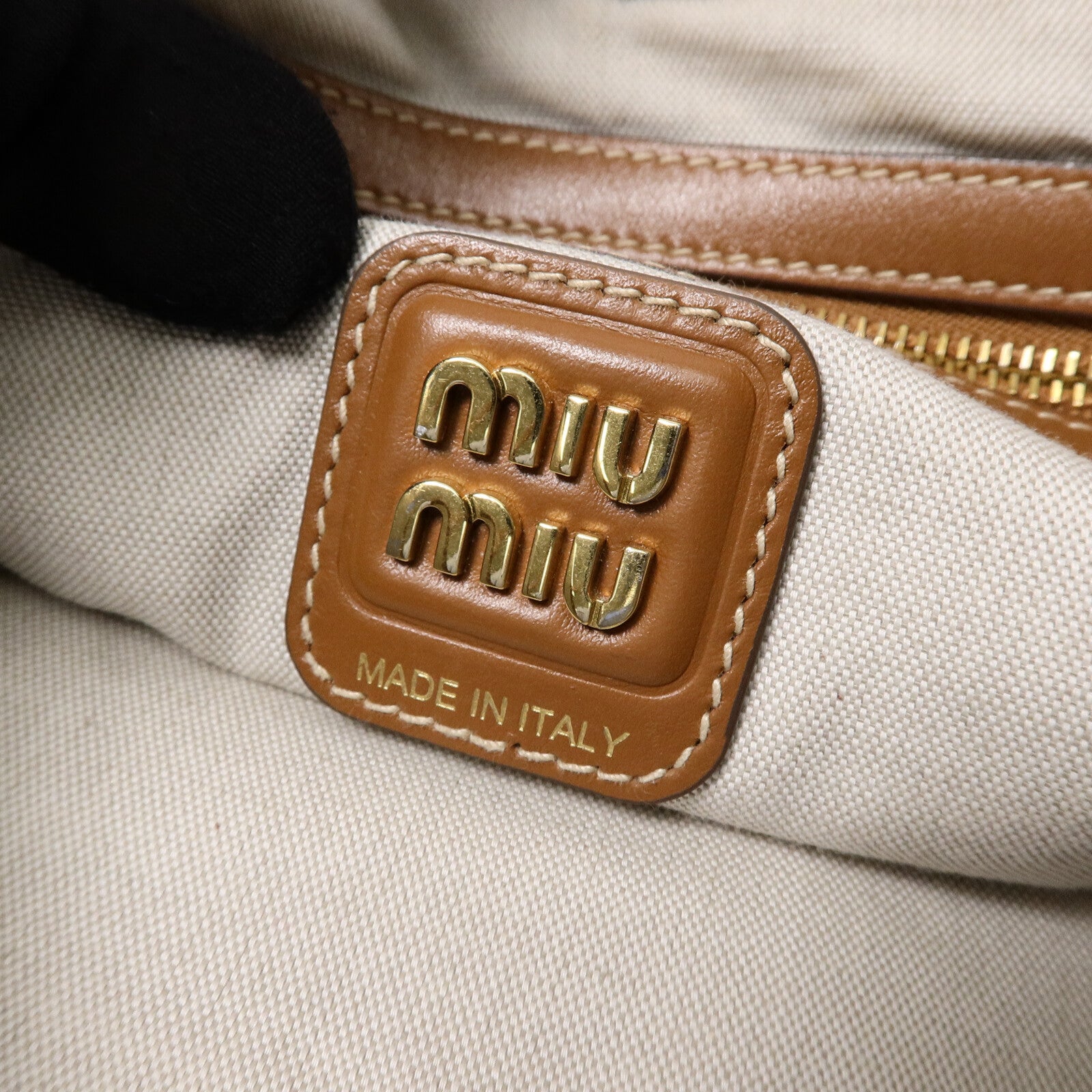 Miu Miu 牛皮皮革Ivy Tote手挽袋
