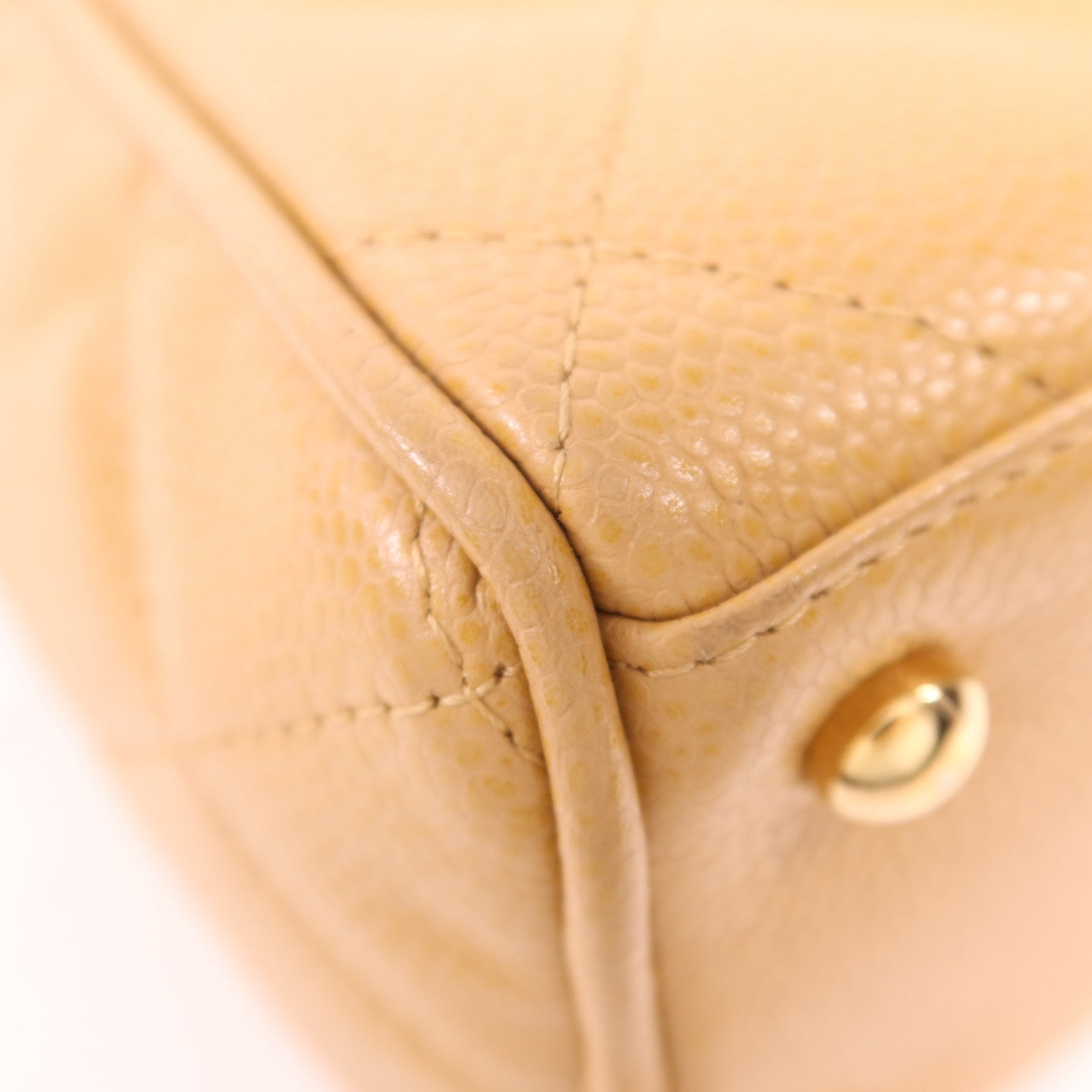 CHANEL 牛皮皮革Hand Bag金扣手挽袋