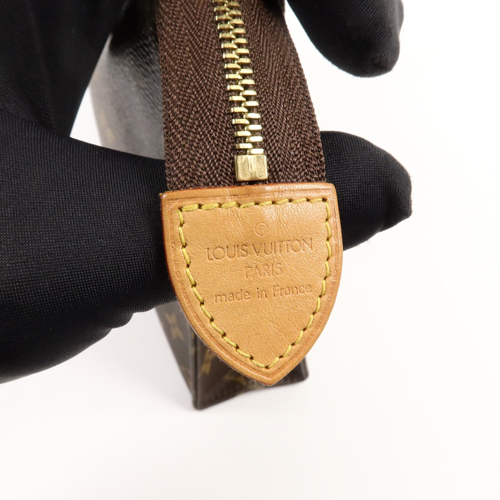 LOUIS VUITTON Monogram Poche Toilette手拿包