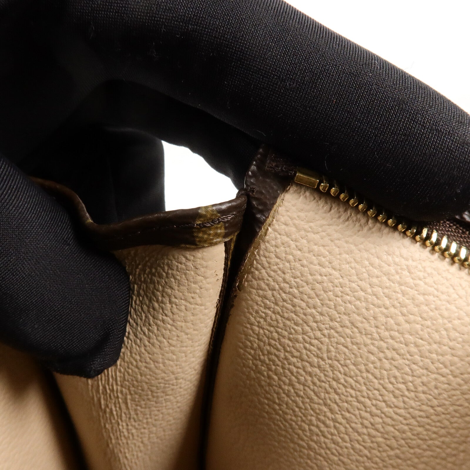 LOUIS VUITTON Monogram Poche Toilette手拿包