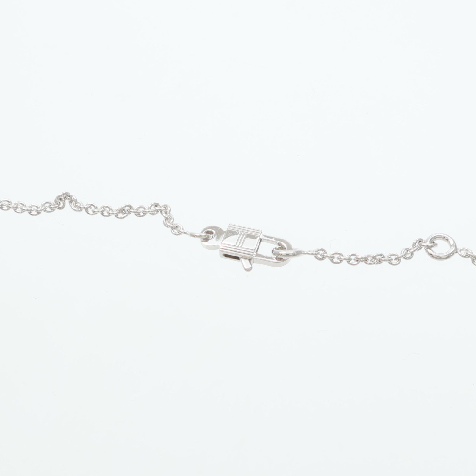 HERMES 18K白金Amulettes Constance Pendant鑽石項鍊