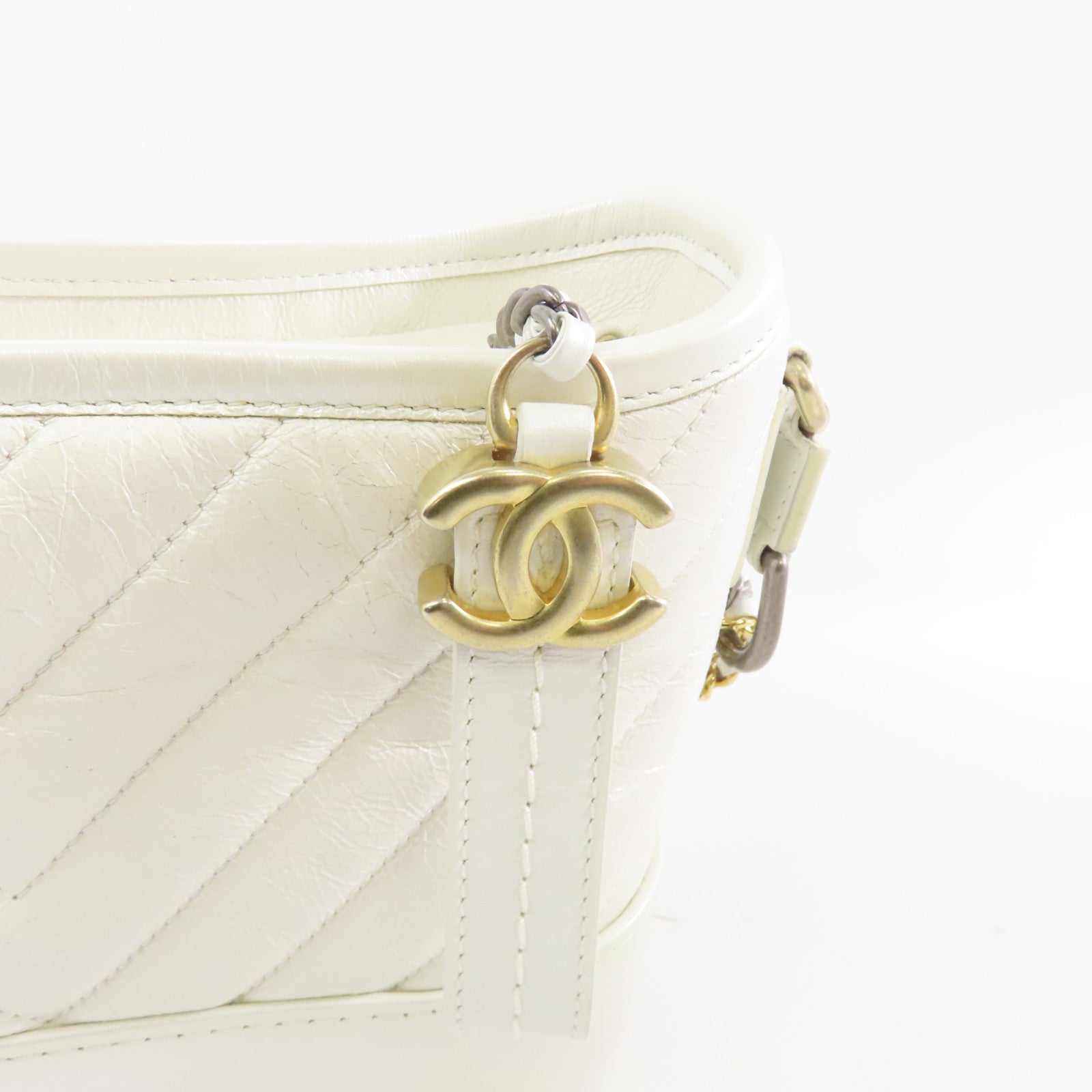 CHANEL 斜紋皮革Gabrlelle Small金扣/銀扣鏈帶肩背袋白色