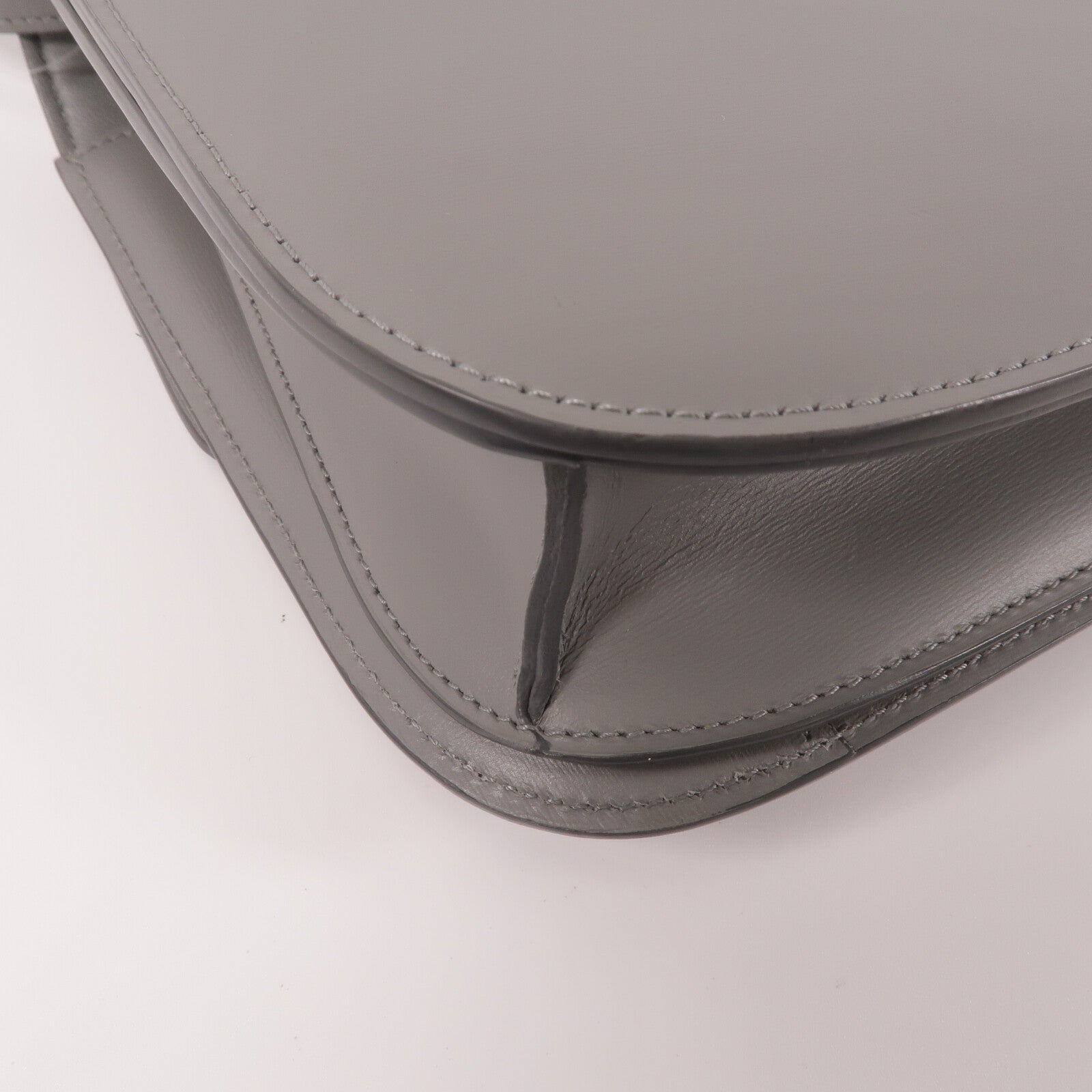 CELINE 牛皮皮革Classic Box Medium肩背袋