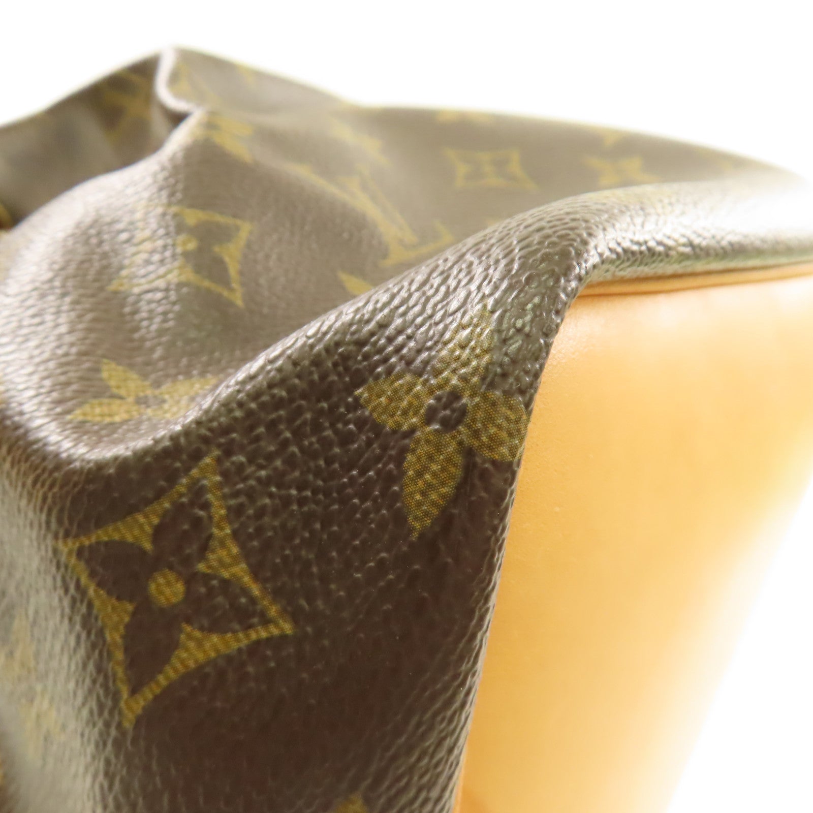 LOUIS VUITTON Monogram Petit Noe金扣肩背袋啡色
