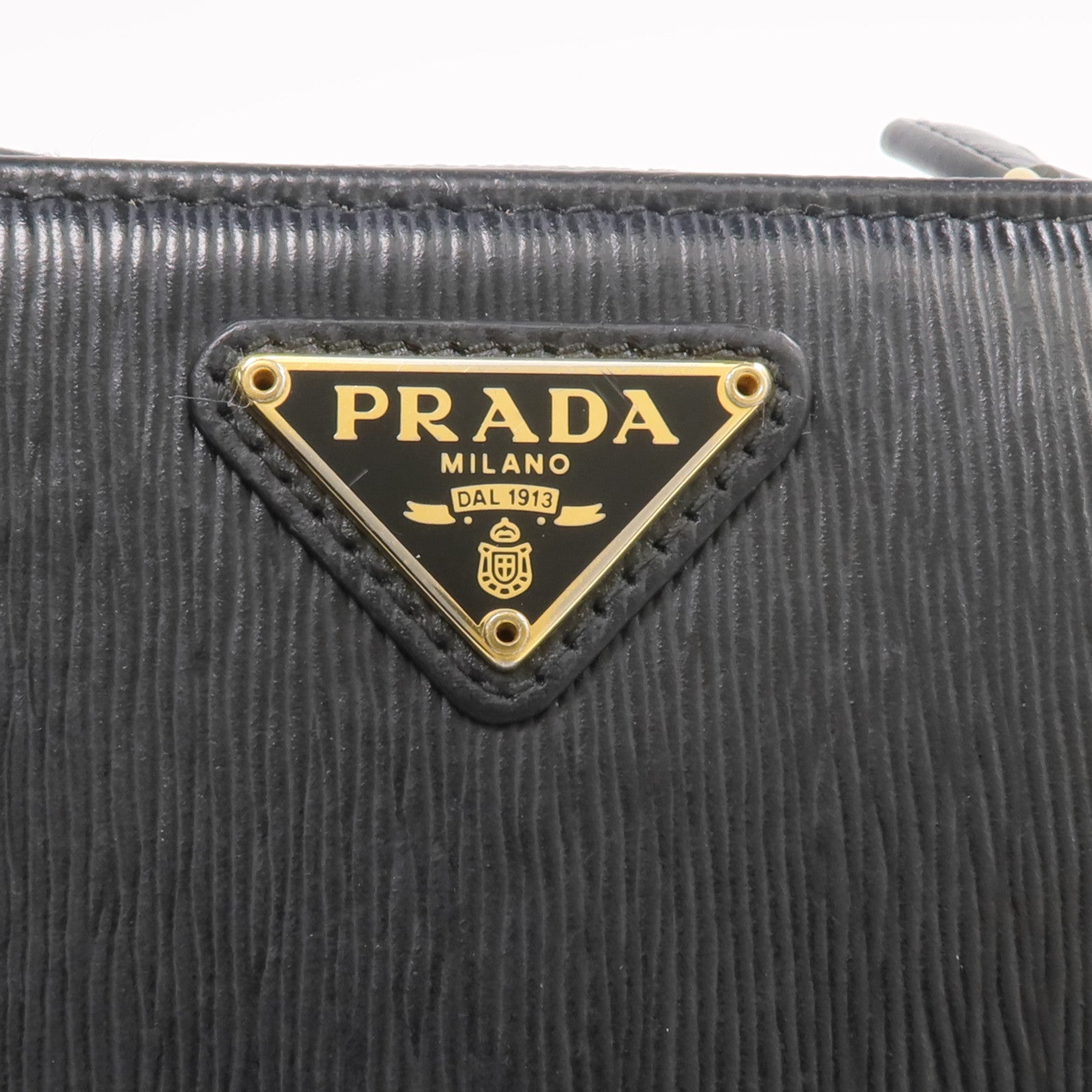 PRADA 牛皮皮革Wallet金扣錢包