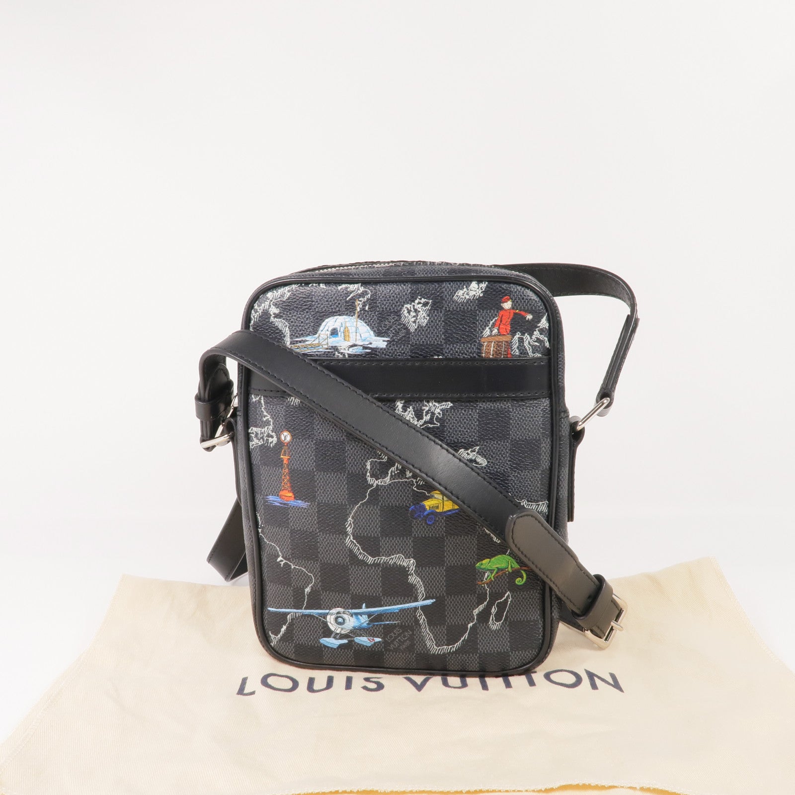 LOUIS VUITTON 【激減優惠】Damier Graphite Danube Slim PM銀扣肩背袋