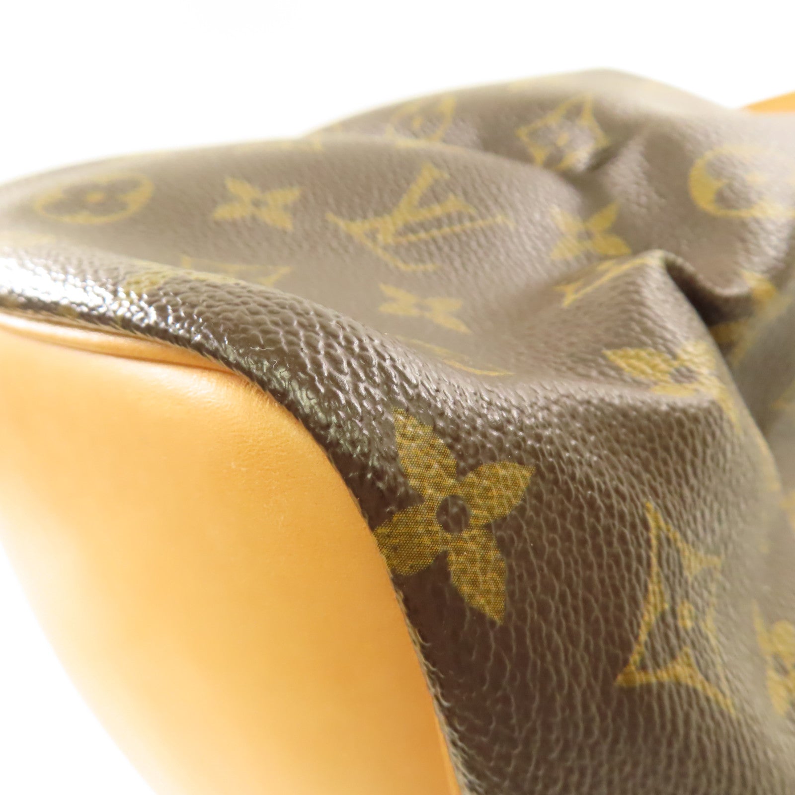 LOUIS VUITTON Monogram Petit Noe金扣肩背袋啡色