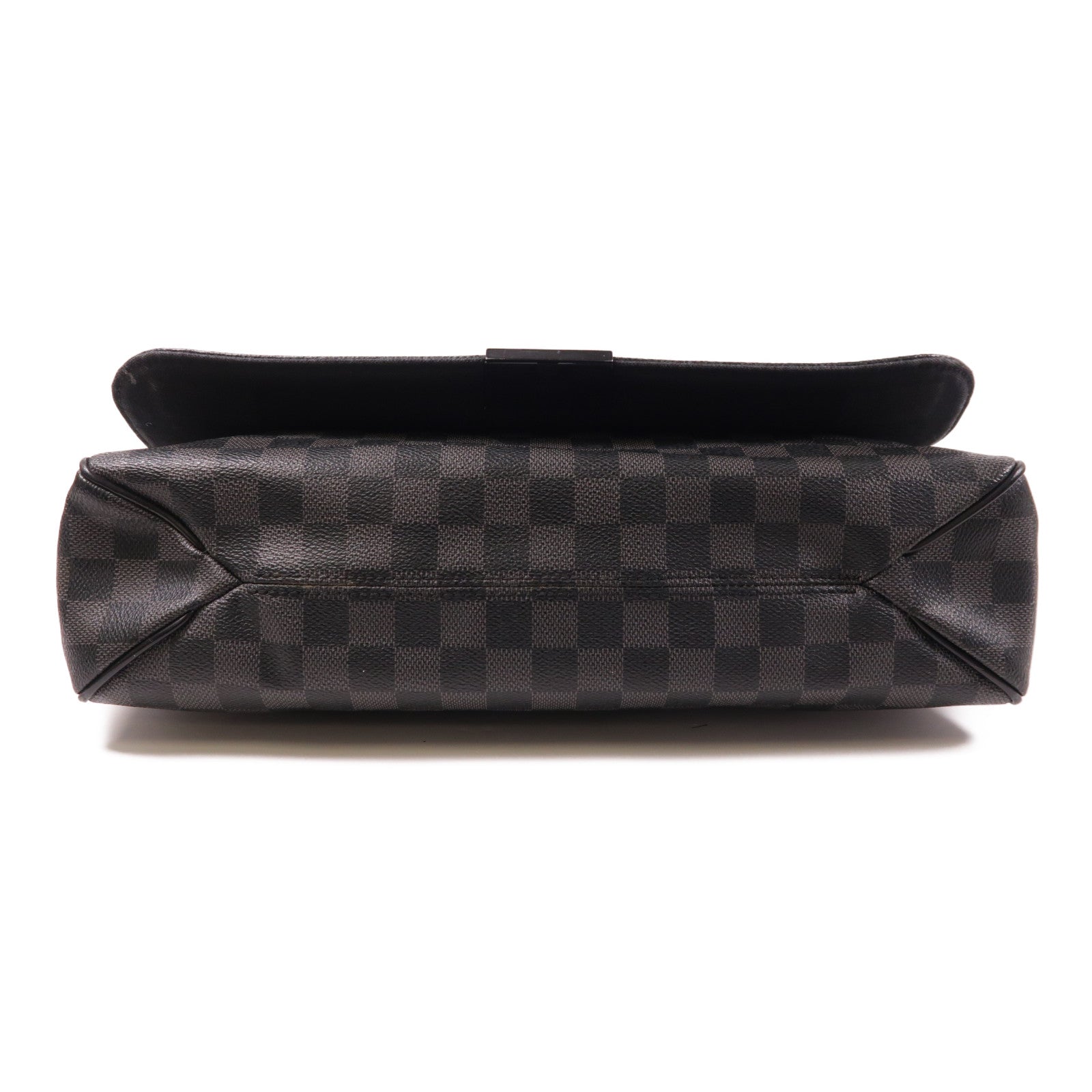 LOUIS VUITTON Damier Graphite District GM銀扣肩背袋