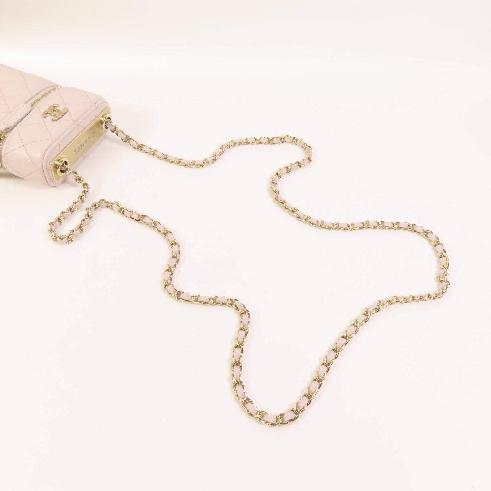 CHANEL 羊皮皮革Vanity Phone Case with Chain鏈帶肩背袋