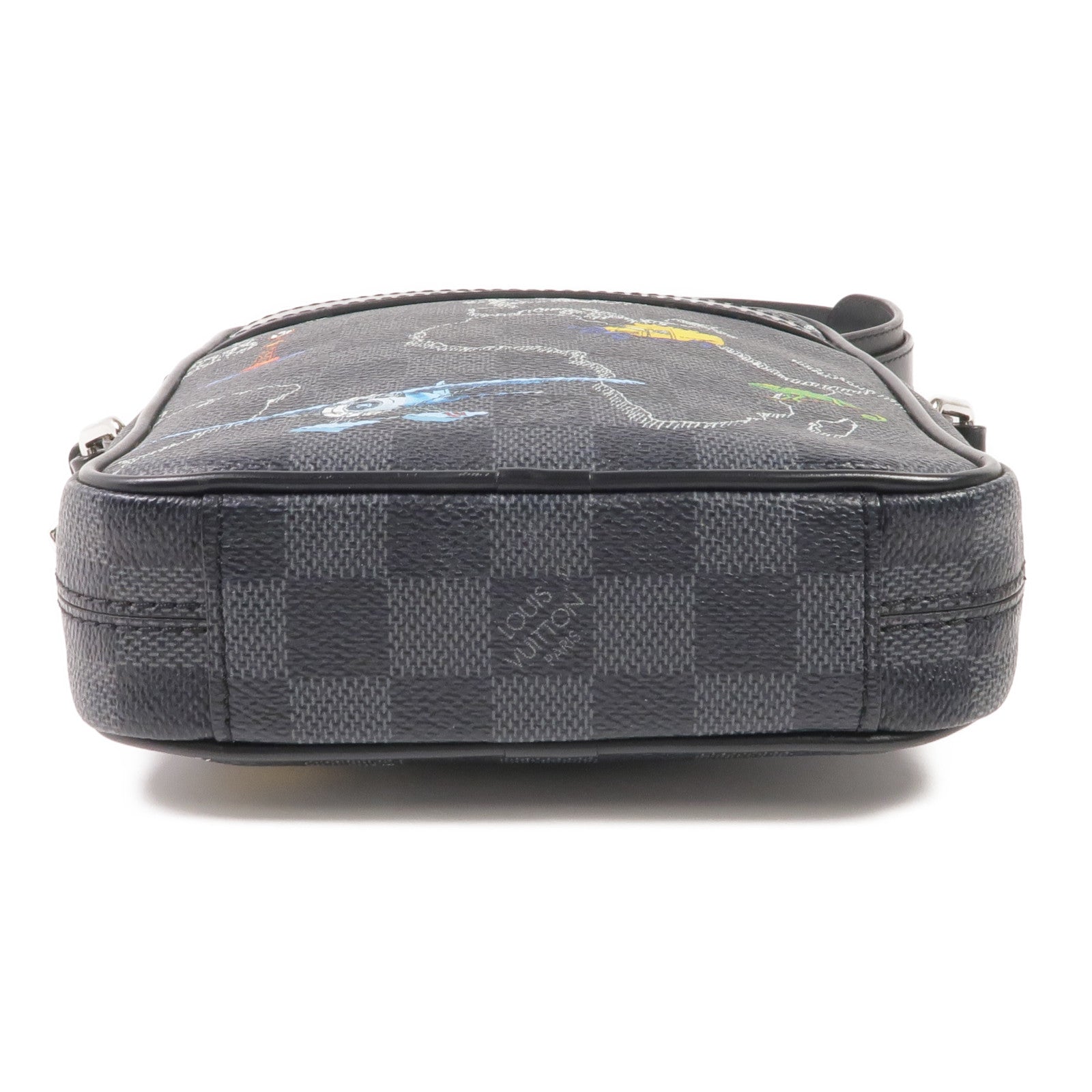 LOUIS VUITTON Damier Graphite Danube Slim PM銀扣肩背袋