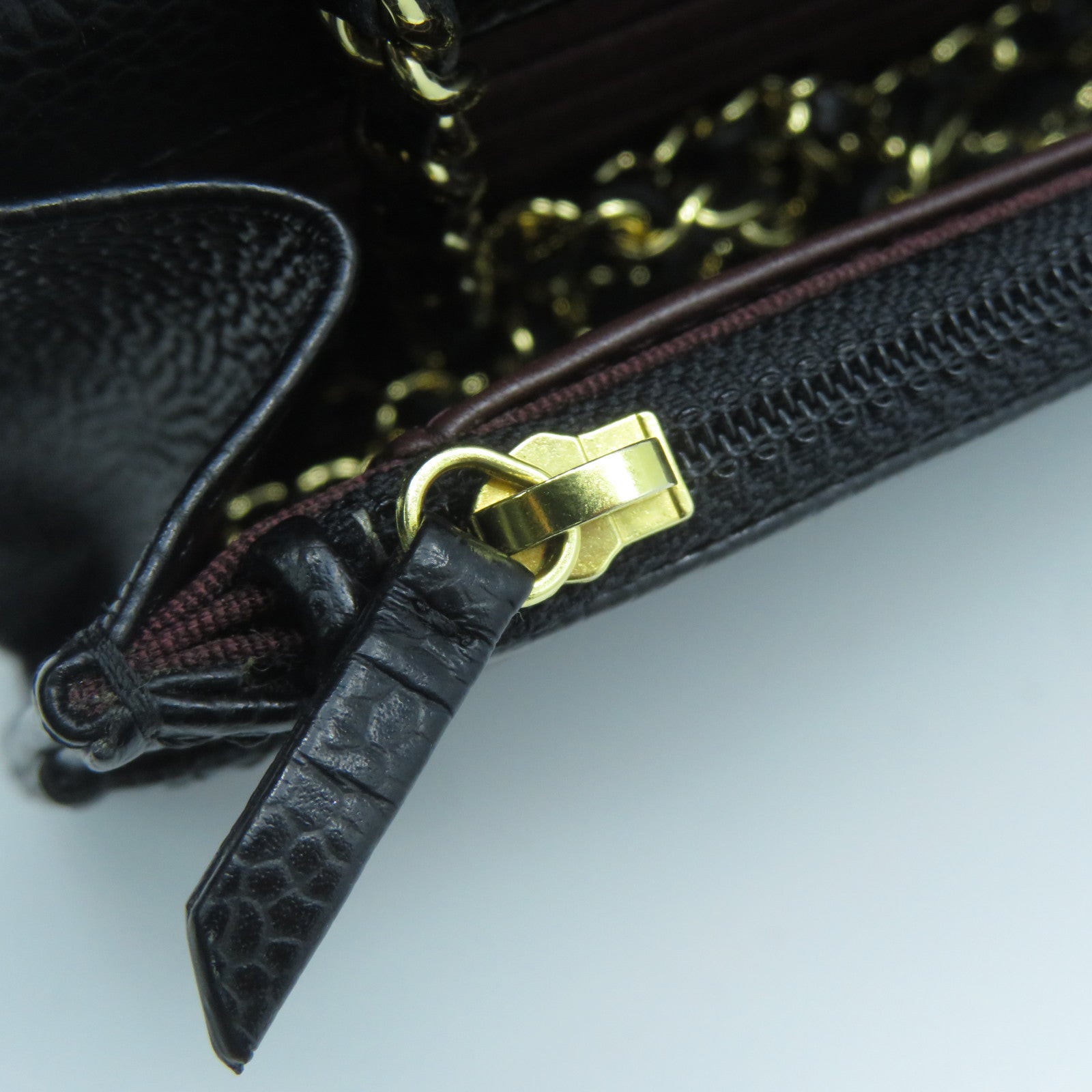CHANEL 菱格Caviar皮革Wallet On Chain金扣鏈帶肩背袋黑色
