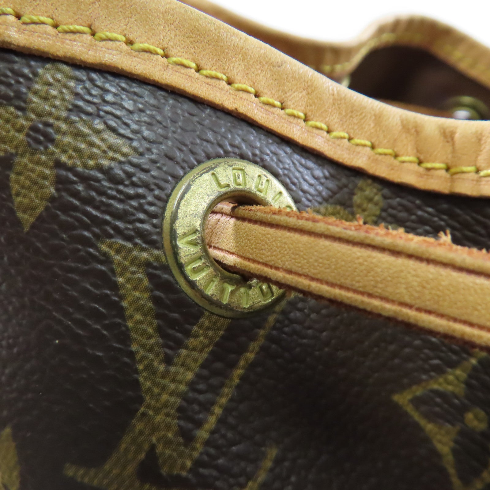 LOUIS VUITTON Monogram Petit Noe金扣肩背袋啡色