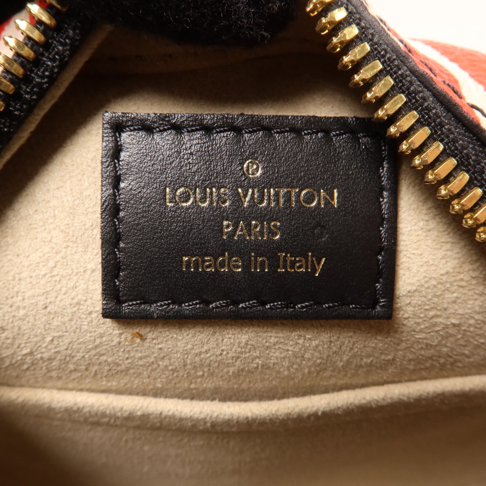 LOUIS VUITTON Monogram Giant Crafty Boite Chapoe Soupe肩背袋