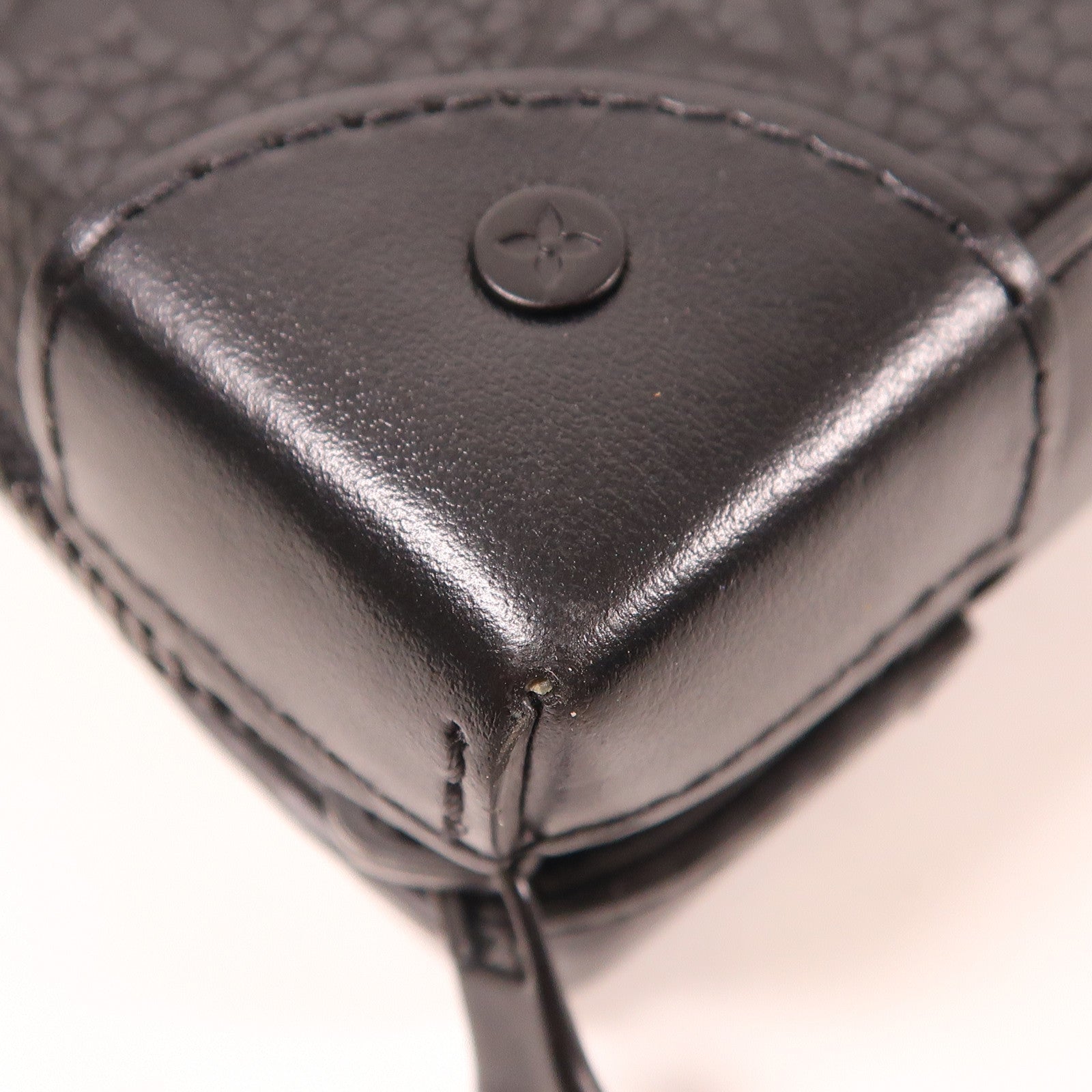 LOUIS VUITTON Monogram Taurillon Soft Trunk肩背袋