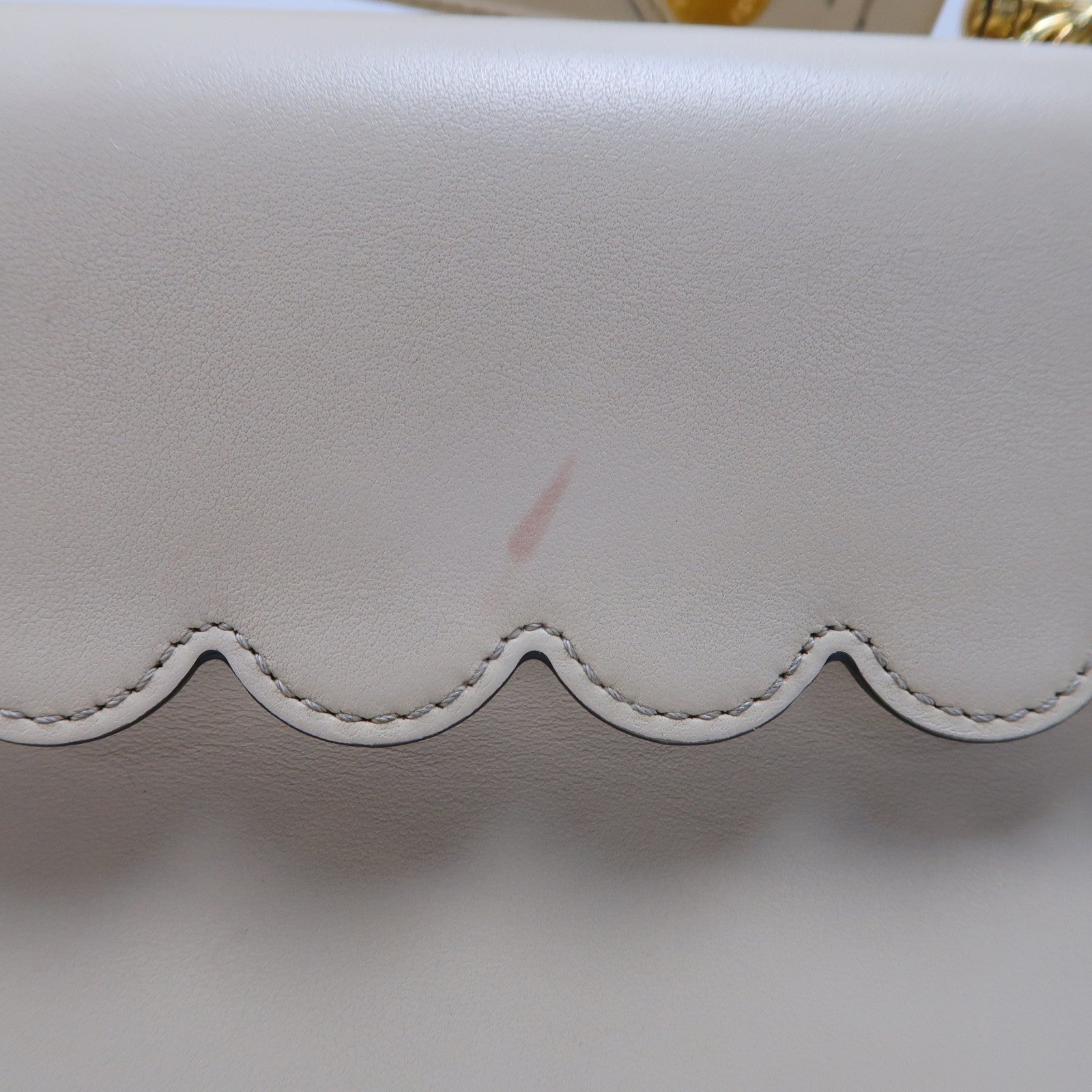 FENDI 【激減優惠】牛皮皮革Chain Shoulder金扣手挽肩背兩用袋米色