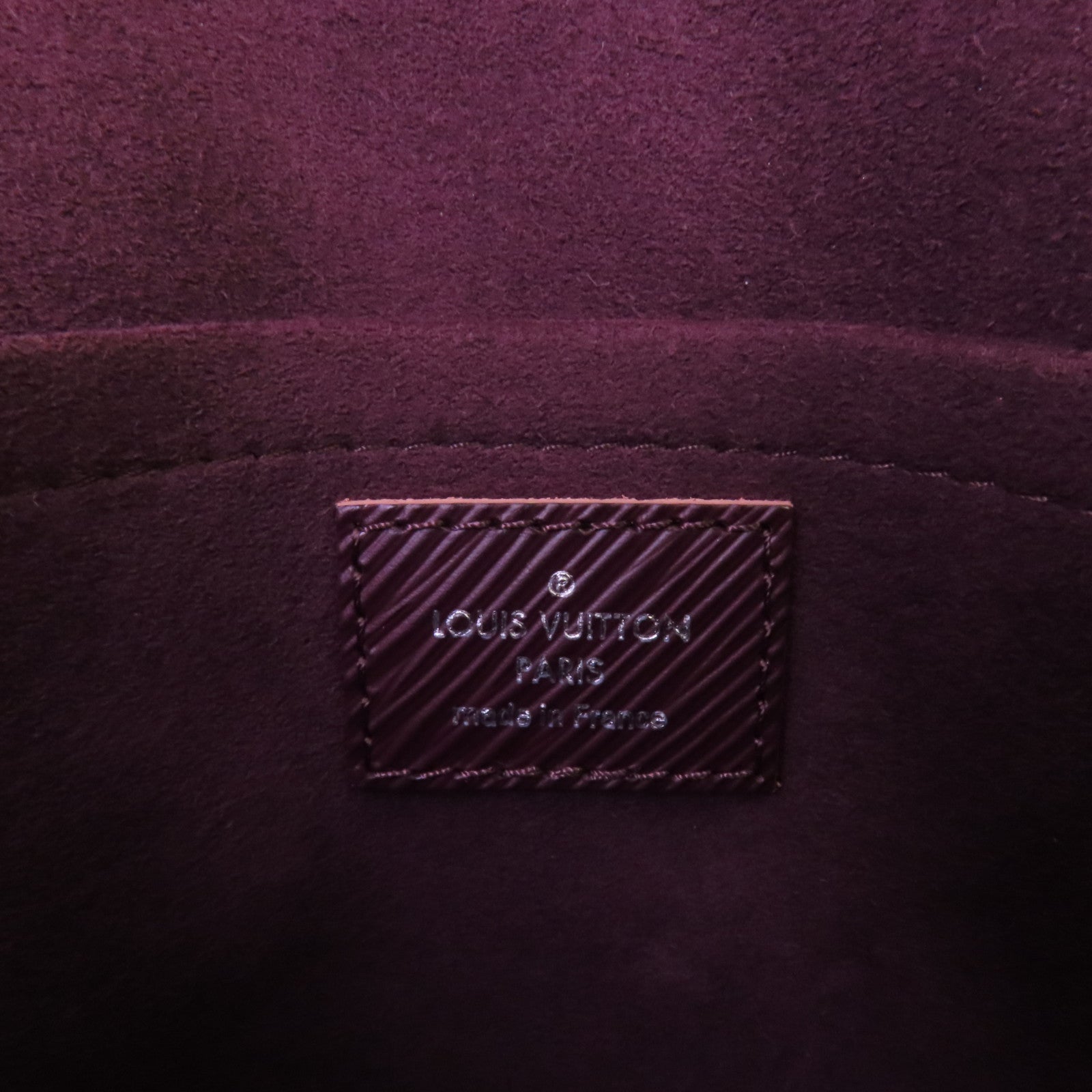 LOUIS VUITTON 【激減優惠】Epi Saint Cloud金扣肩背袋