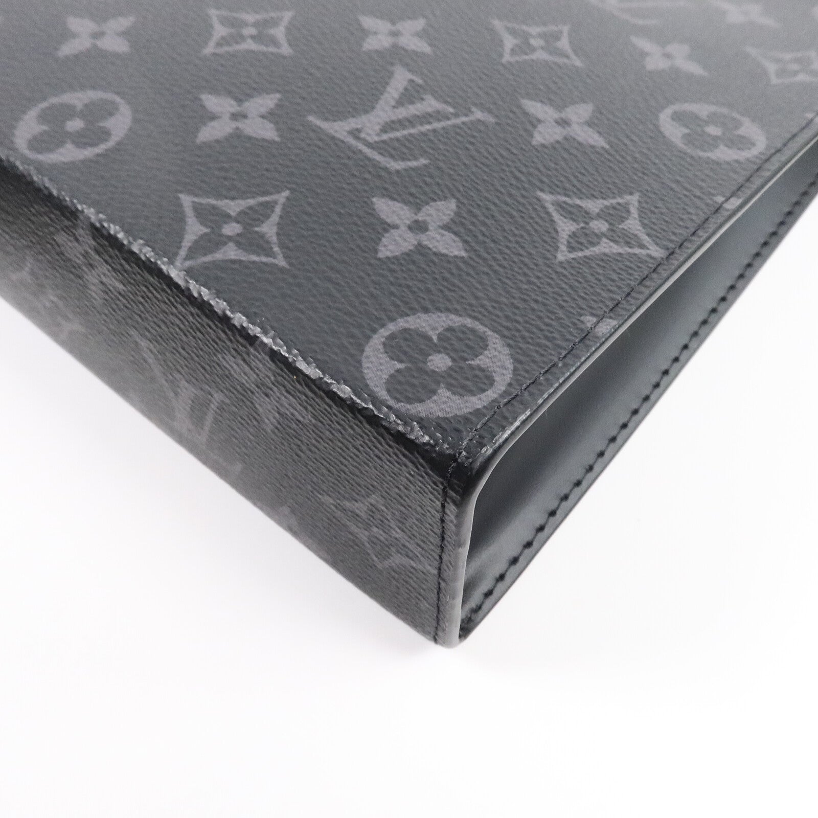 LOUIS VUITTON Monogram Eclipse Pochette Voyage MM銀扣手拿包