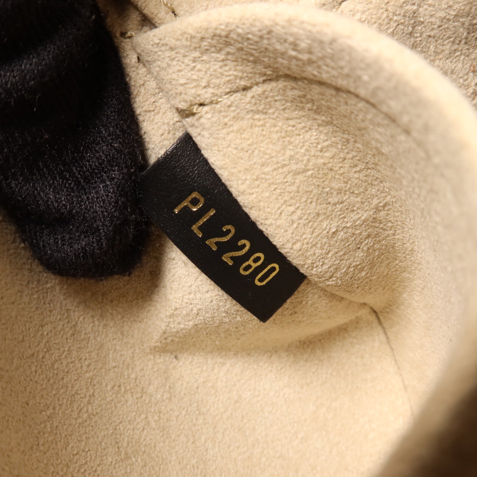 LOUIS VUITTON Monogram Giant Crafty Boite Chapoe Soupe肩背袋