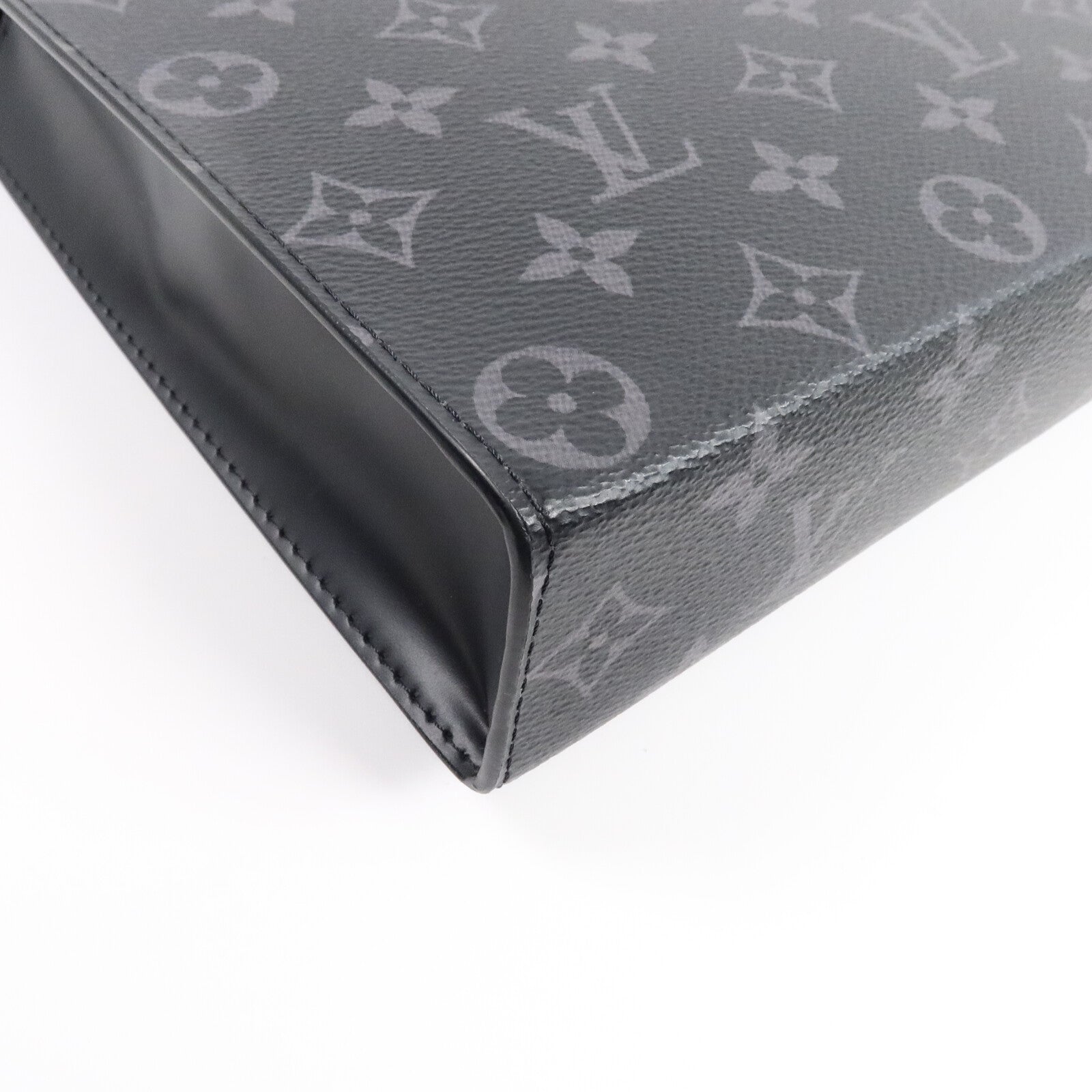 LOUIS VUITTON Monogram Eclipse Pochette Voyage MM銀扣手拿包