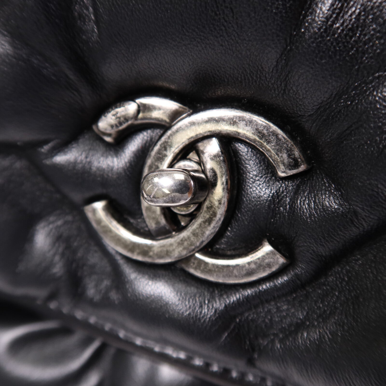 CHANEL 羊皮皮革Chain Shoulder Bag銀扣鏈帶肩背袋